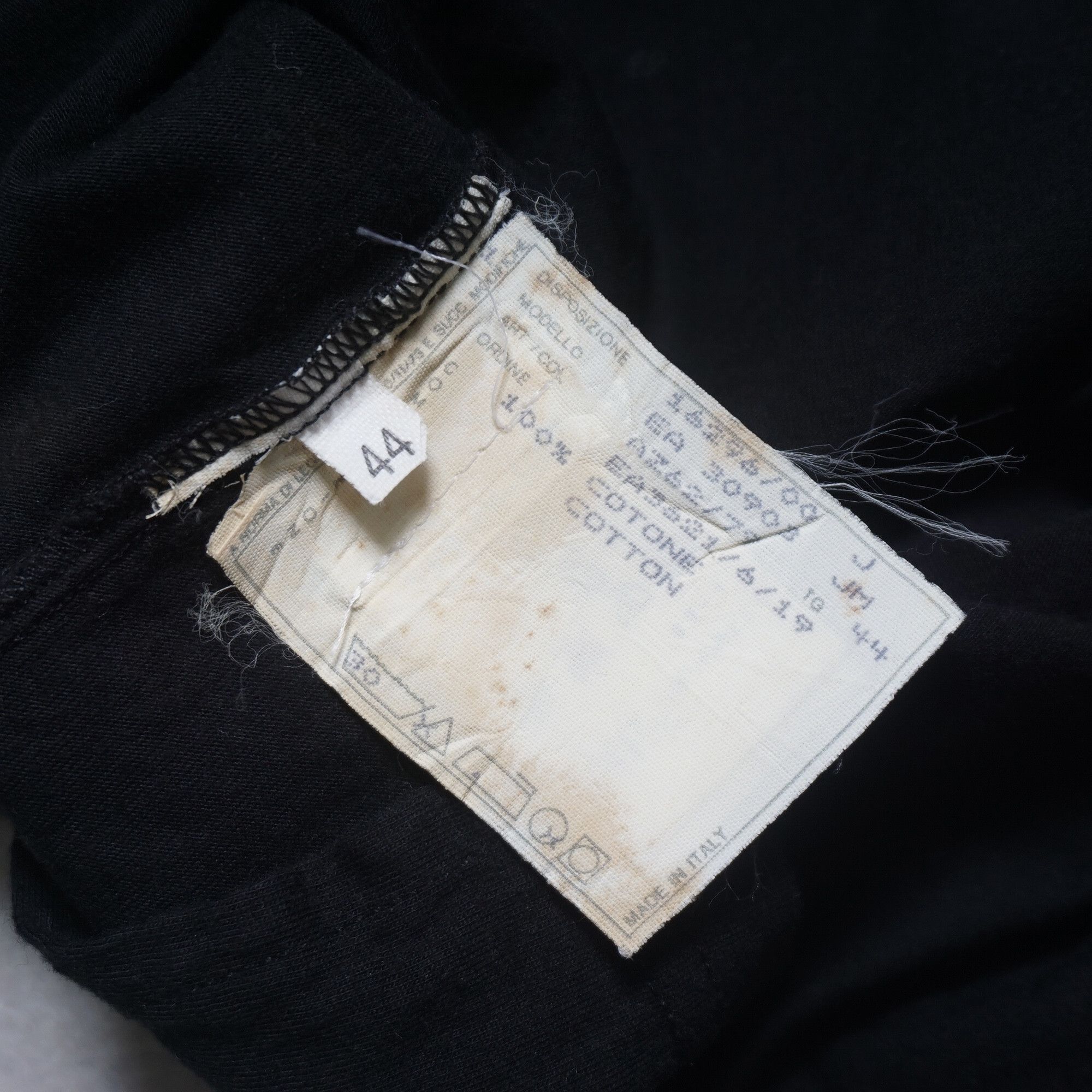 Alexander McQueen Vintage 90s Alexander Mcqueen tee Size M / US 6-8 / IT 42-44 - 9 Thumbnail