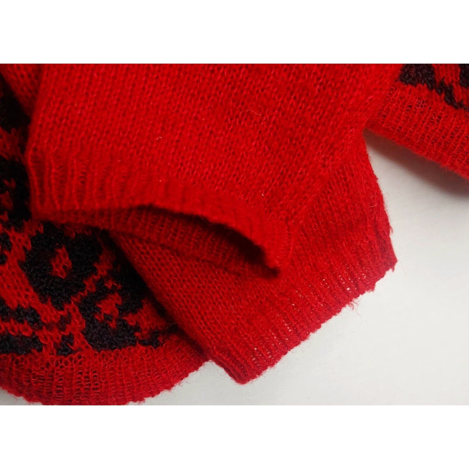 Vintage VINTAGE In Wear Kristen Leisner Sweater Medium Wool Blend Red Floral Button Nerd Women Size M / US 6-8 / IT 42-44 - 4 Thumbnail