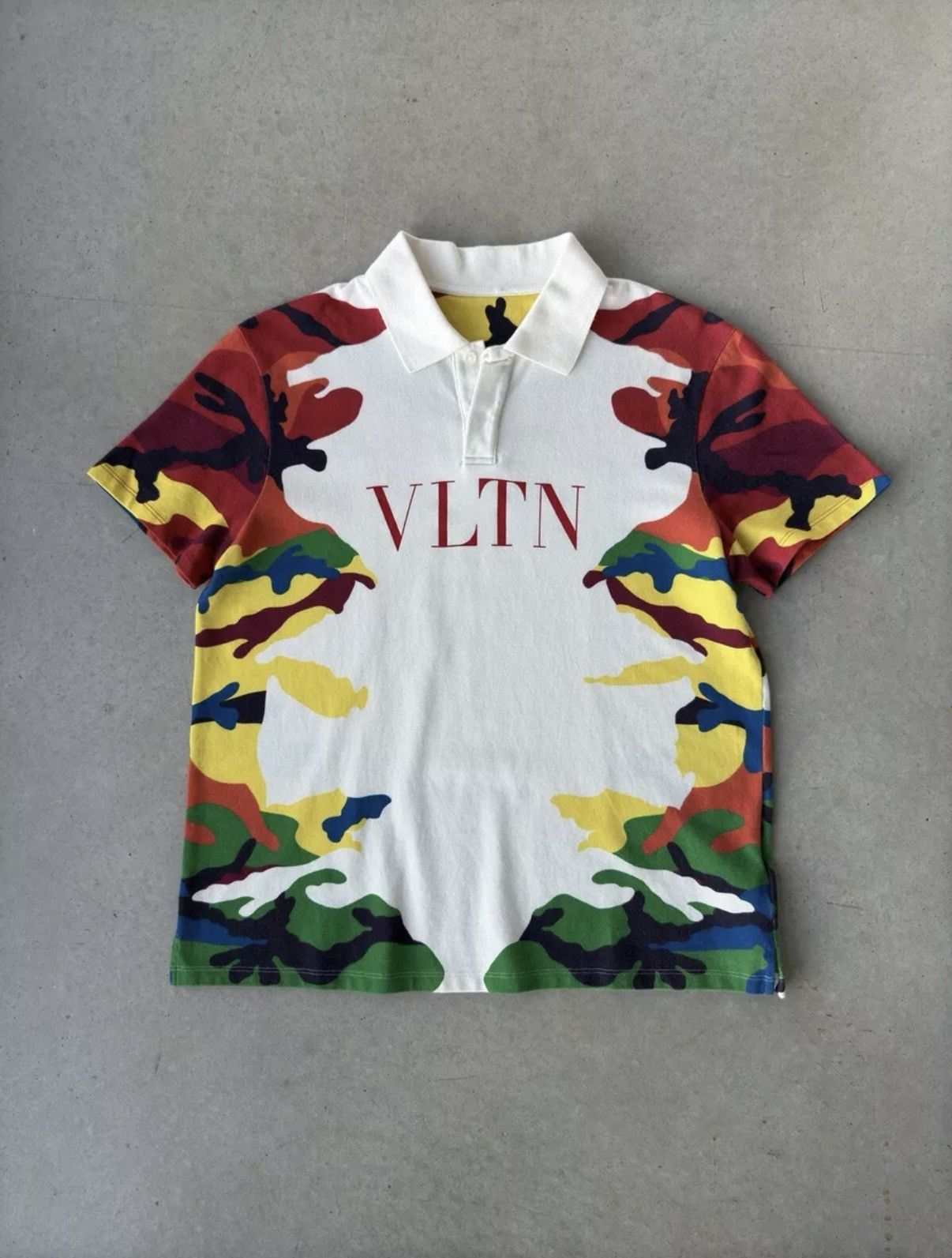 Designer Valentino Multi Colored Camouflage Polo Size US M / EU 48-50 / 2 - 1 Thumbnail