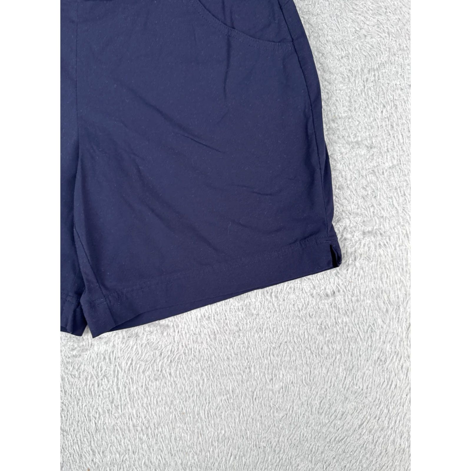 Vintage Columbia Bermuda Shorts Women's Medium Blue Elastic Waist Nylon Blend Stretch 7 Inseam Size 32" / US 10 / IT 46 - 2 Thumbnail