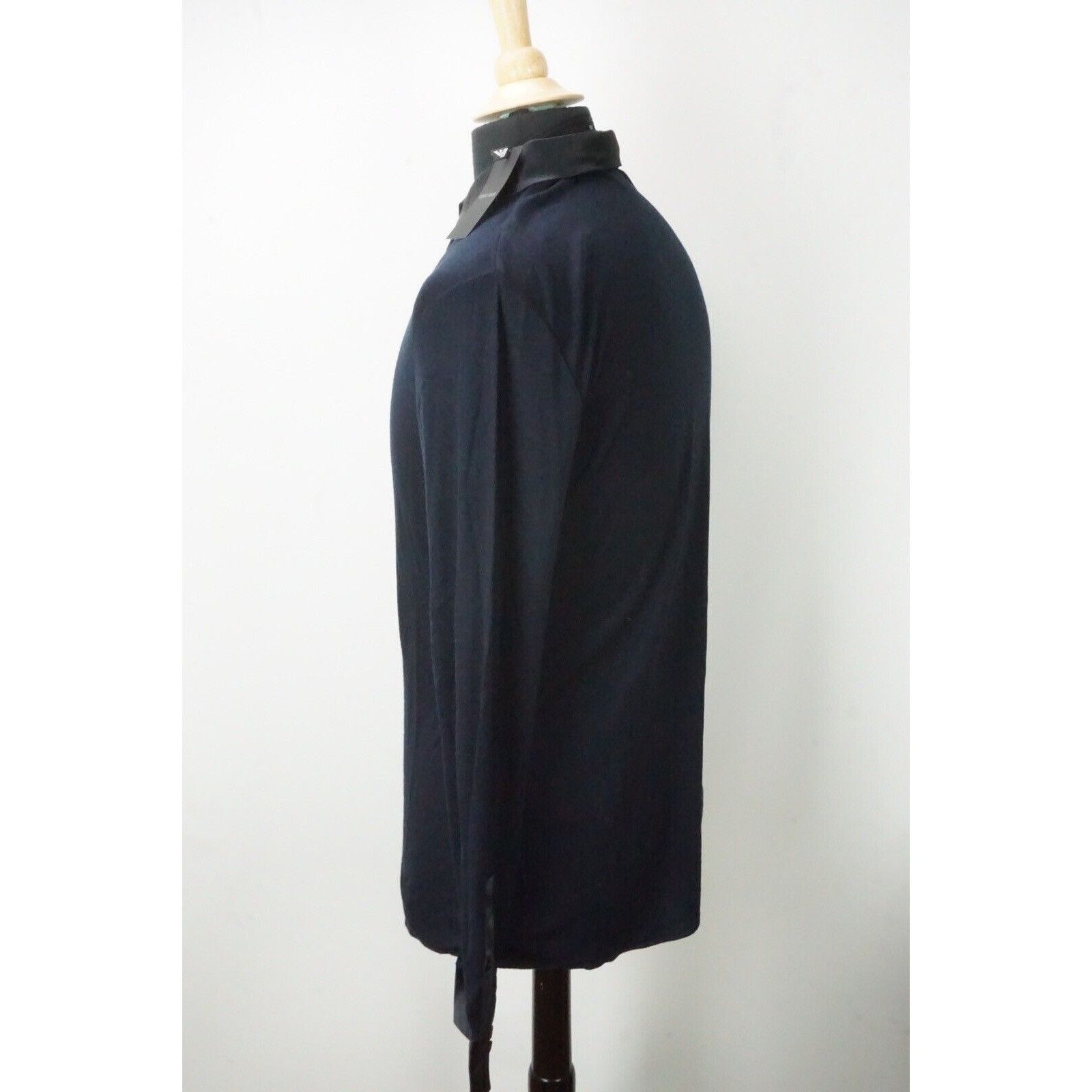 Giorgio Armani Giorgio Armani Exclusive Edition Blue 100% Cashmere Button U Size US M / EU 48-50 / 2 - 2 Thumbnail