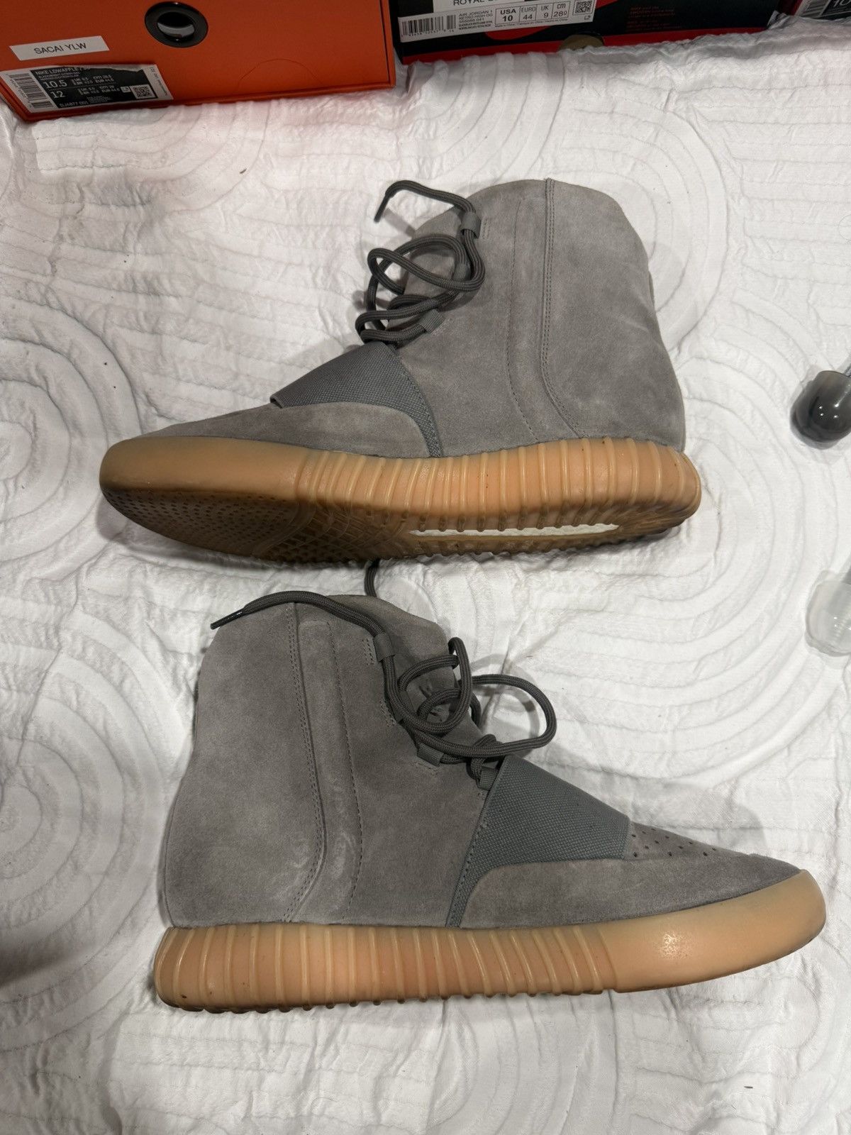 Yeezy Yeezy boost 750 grey/ soles glow size 10.5 Size US 10.5 / EU 43-44 - 3 Thumbnail