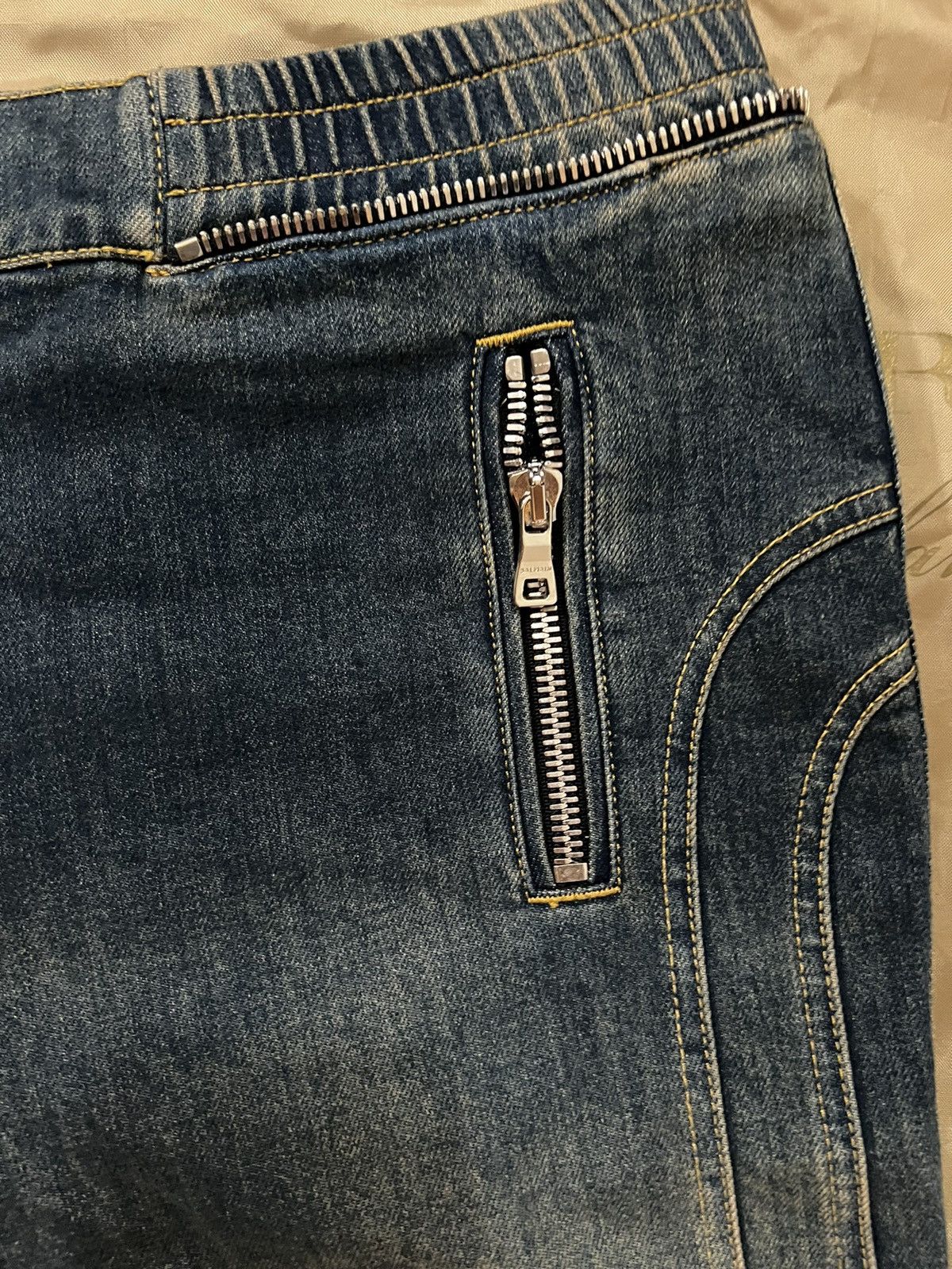 Balmain Balmain two-tone skinny jeans size 33 $2800 Size US 33 - 2 Thumbnail