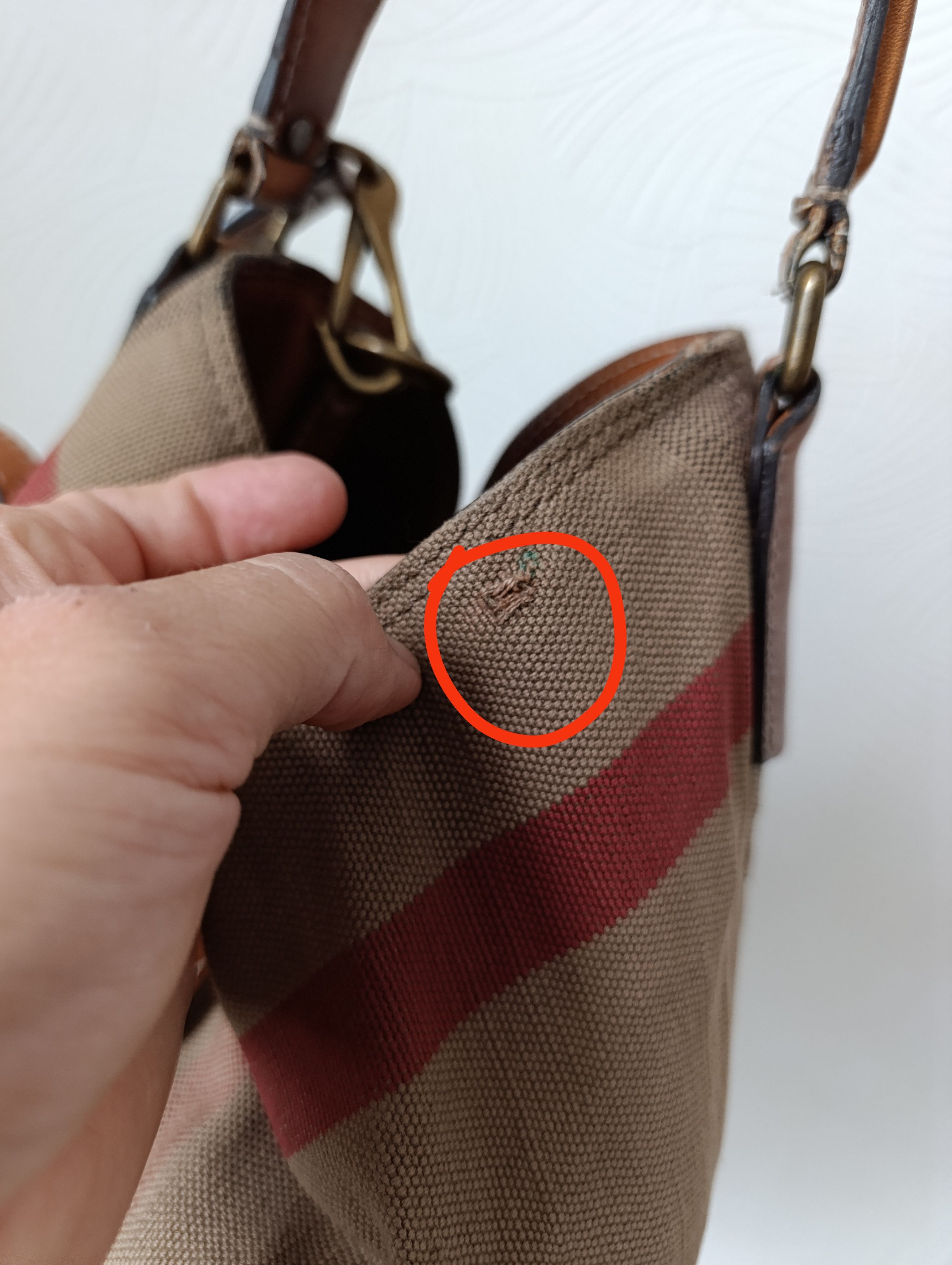 Burberry BURBERRY ASHBY MEDIUM SADDLE LEATHER CHECK CANVAS HOBO BAG Size ONE SIZE - 4 Thumbnail