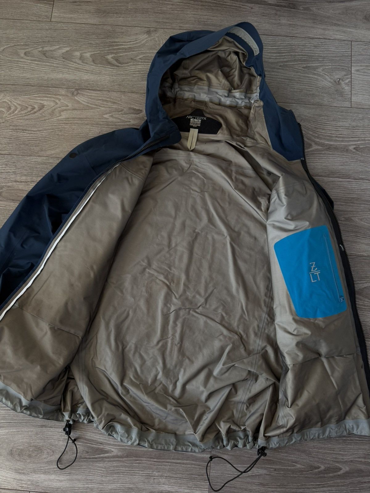 Arc'teryx Arc’teryx Men’s Zeta LT Outdoor Gorpcore Jacket Size US XL / EU 56 / 4 - 18 Thumbnail