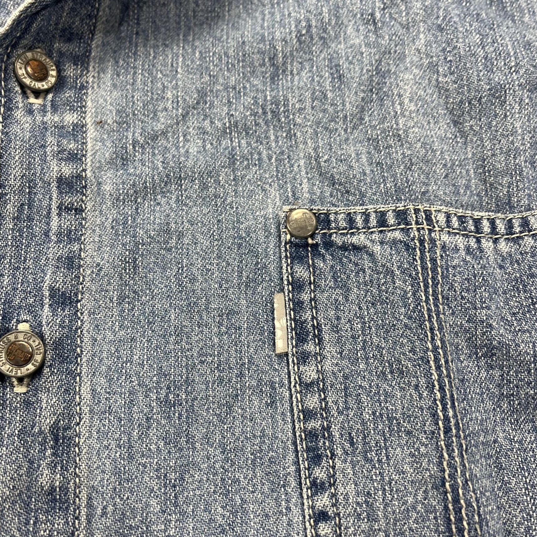 Levi's VINTAGE Levi's SilverTab Shirt Mens 2XL Denim Long Sleeve Workwear Relaxed 90s Size US XXL / EU 58 / 5 - 5 Thumbnail
