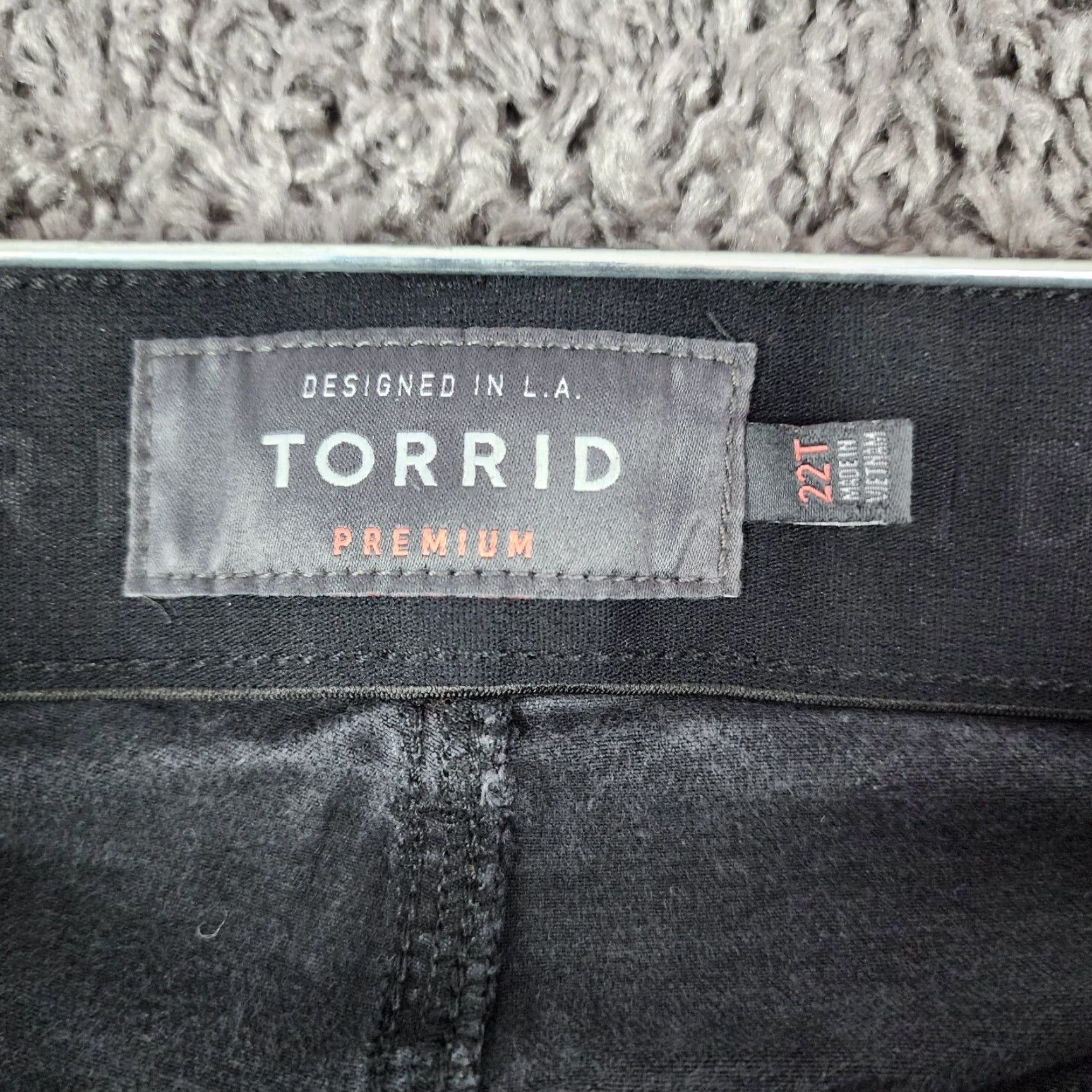 Torrid Torrid Bombshell Jeans Women 22T Black Distressed Ripped Skinny Womens Size 40" / US 18 - 3 Thumbnail