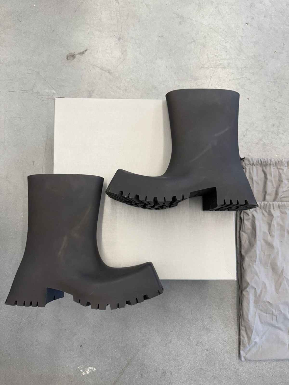Balenciaga Trooper | Grailed