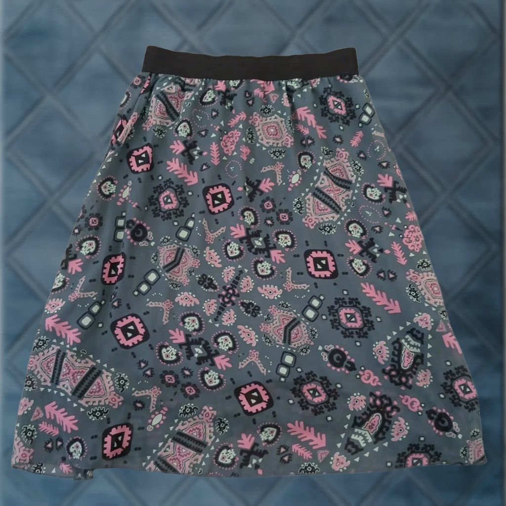 Vintage LuLaRoe Skirt Medium Gray Geometric Midi Pull On Lined Women Knee Length Elastic Waist Casual Pattern Geometric Size 32" / US 10 / IT 46 - 1 Thumbnail