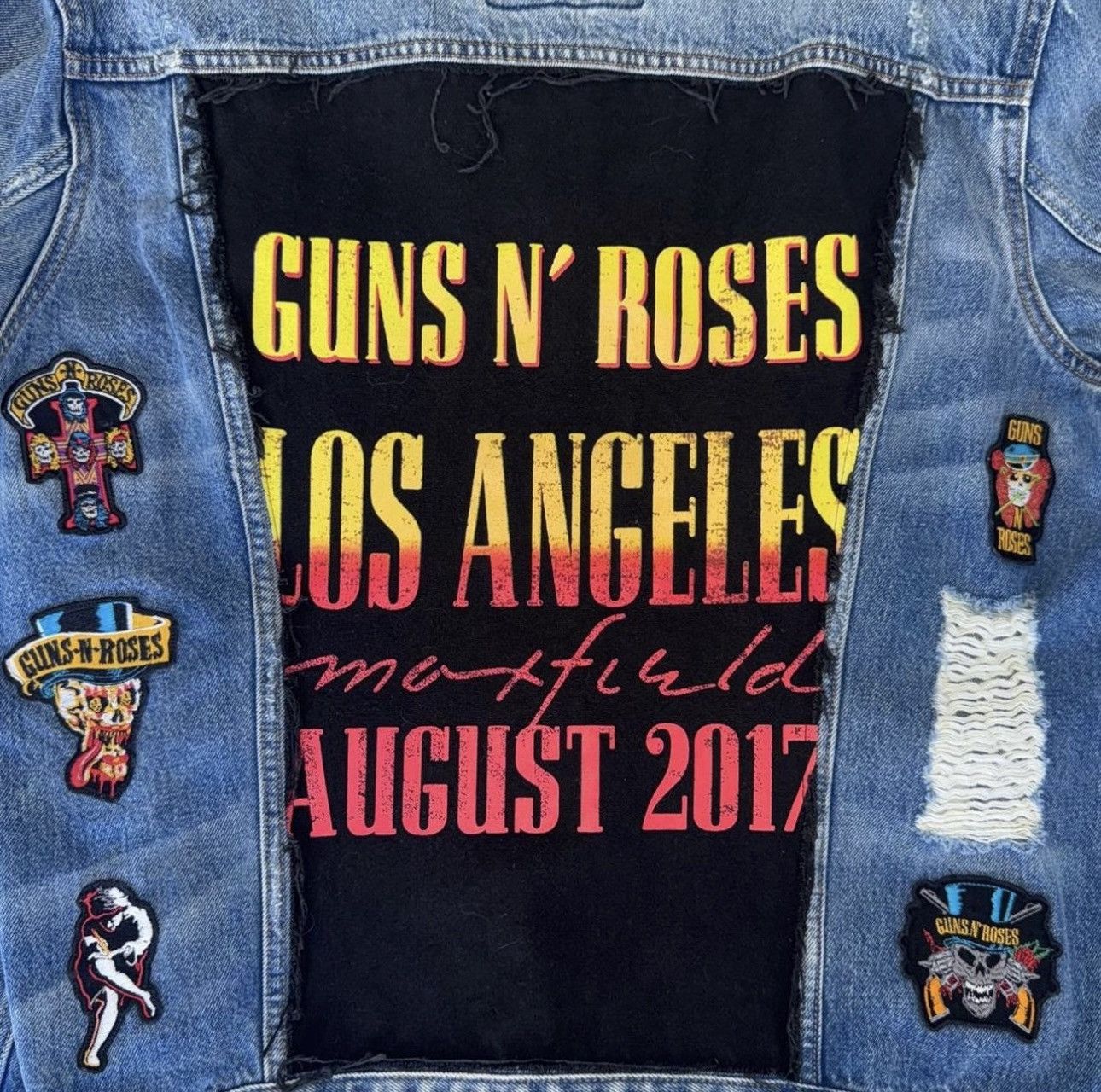 Levi's Maxfield Guns N Roses Vintage Levi’s Distressed Denim Jacket Size US XXL / EU 58 / 5 - 4 Thumbnail
