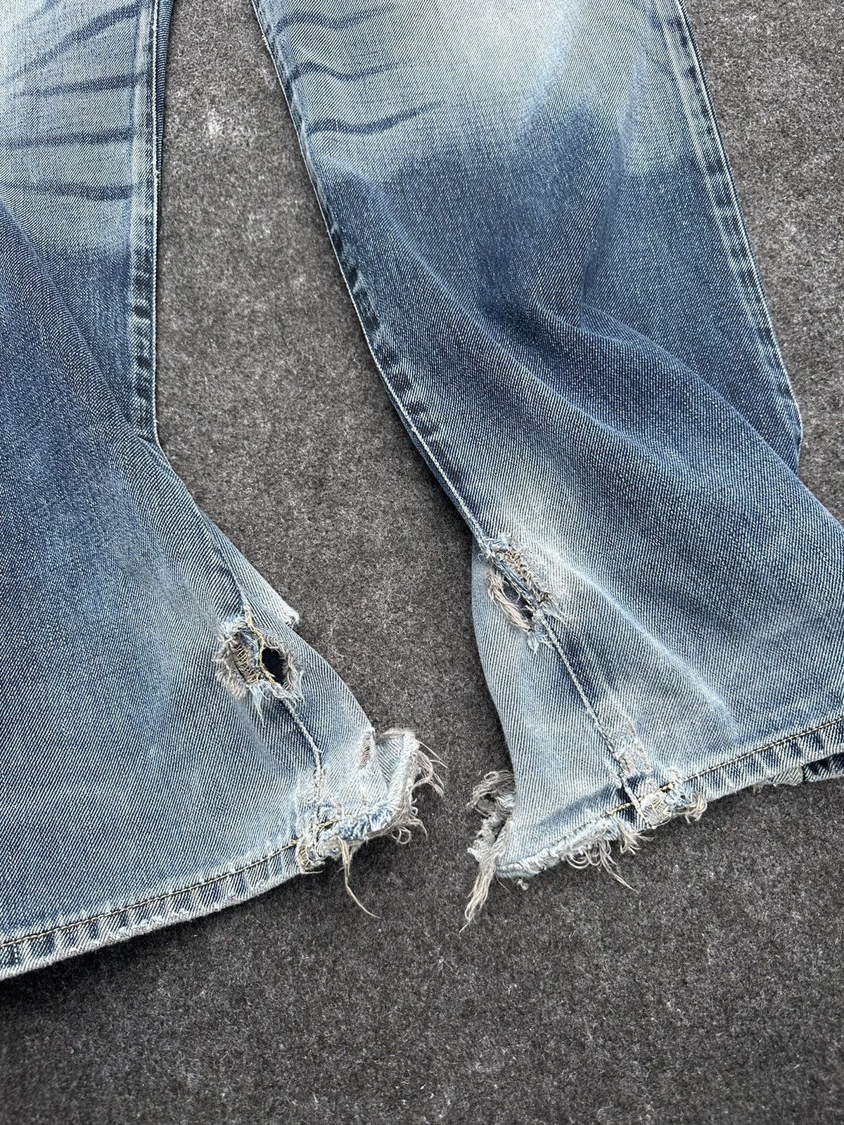 Levi's Vintage Levis 702 Baggy Destroyed Denim 34x32 D59 Size US 34 / EU 50 - 10 Thumbnail