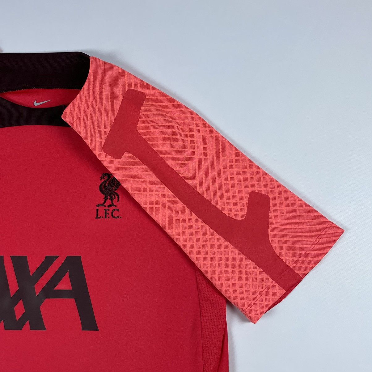 Nike Nike Liverpool FC Kit 2022/2023 Soccer Jersey Football Tee Size US M / EU 48-50 / 2 - 6 Thumbnail