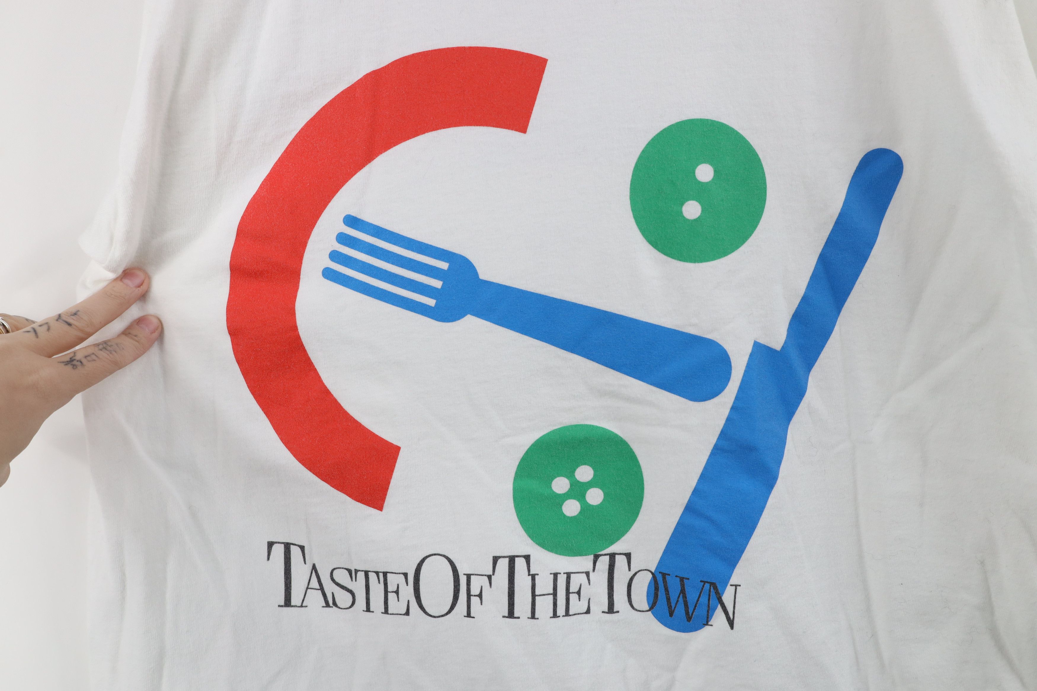 Vintage Vintage Town Restaurant Week Toledo Ohio Abstract T-Shirt Size US XL / EU 56 / 4 - 4 Thumbnail