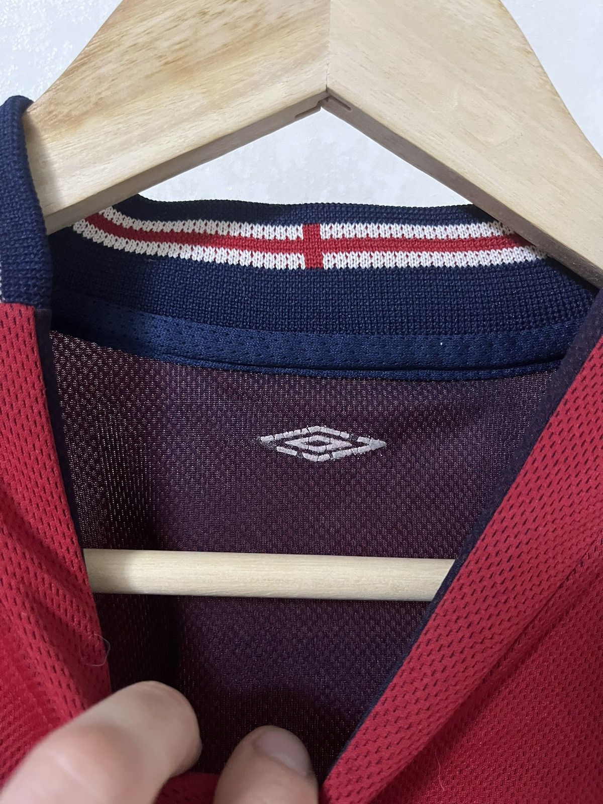 Umbro Umbro England Vintage Reversible Jersey Size US M / EU 48-50 / 2 - 3 Thumbnail