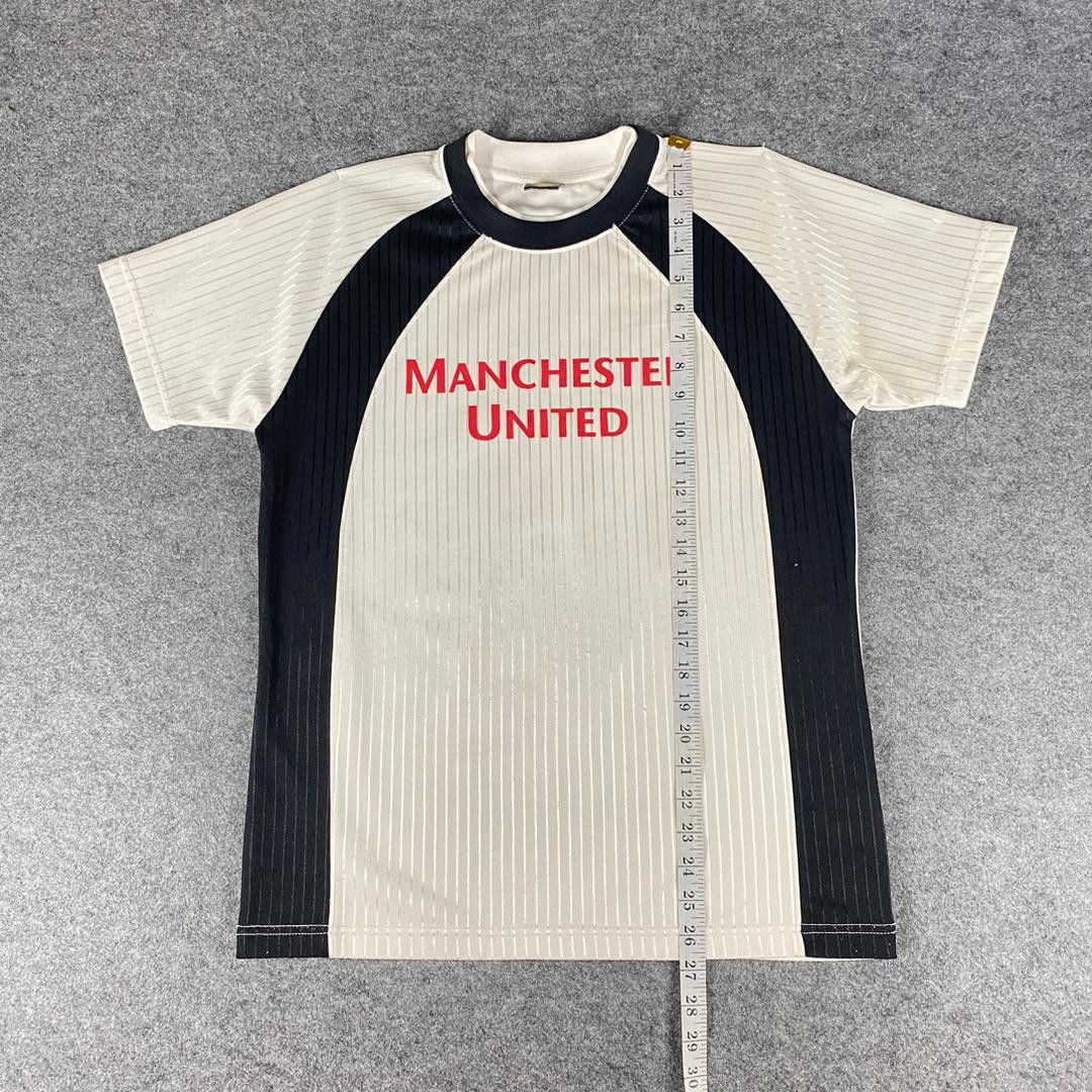 Other Vintage Manchester United Jersey Size US M / EU 48-50 / 2 - 5 Thumbnail