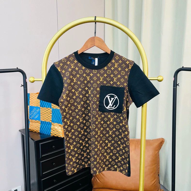 Louis Vuitton Louis Vuitton Brown full print chest logo short sleeve Size S / US 4 / IT 40 - 1 Thumbnail