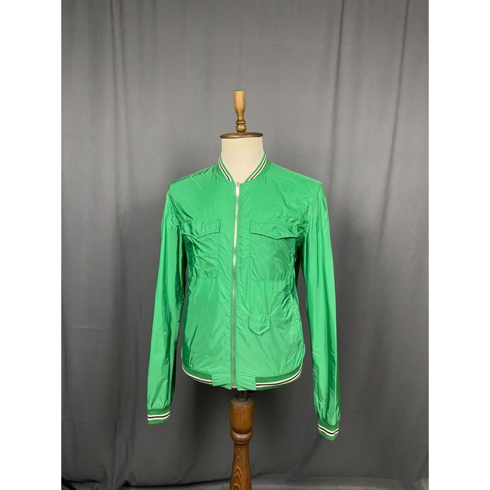 Gucci Gucci Men's Green Beige Reversible Nylon Bomber Jacket Size Size US L / EU 52-54 / 3 - 3 Thumbnail