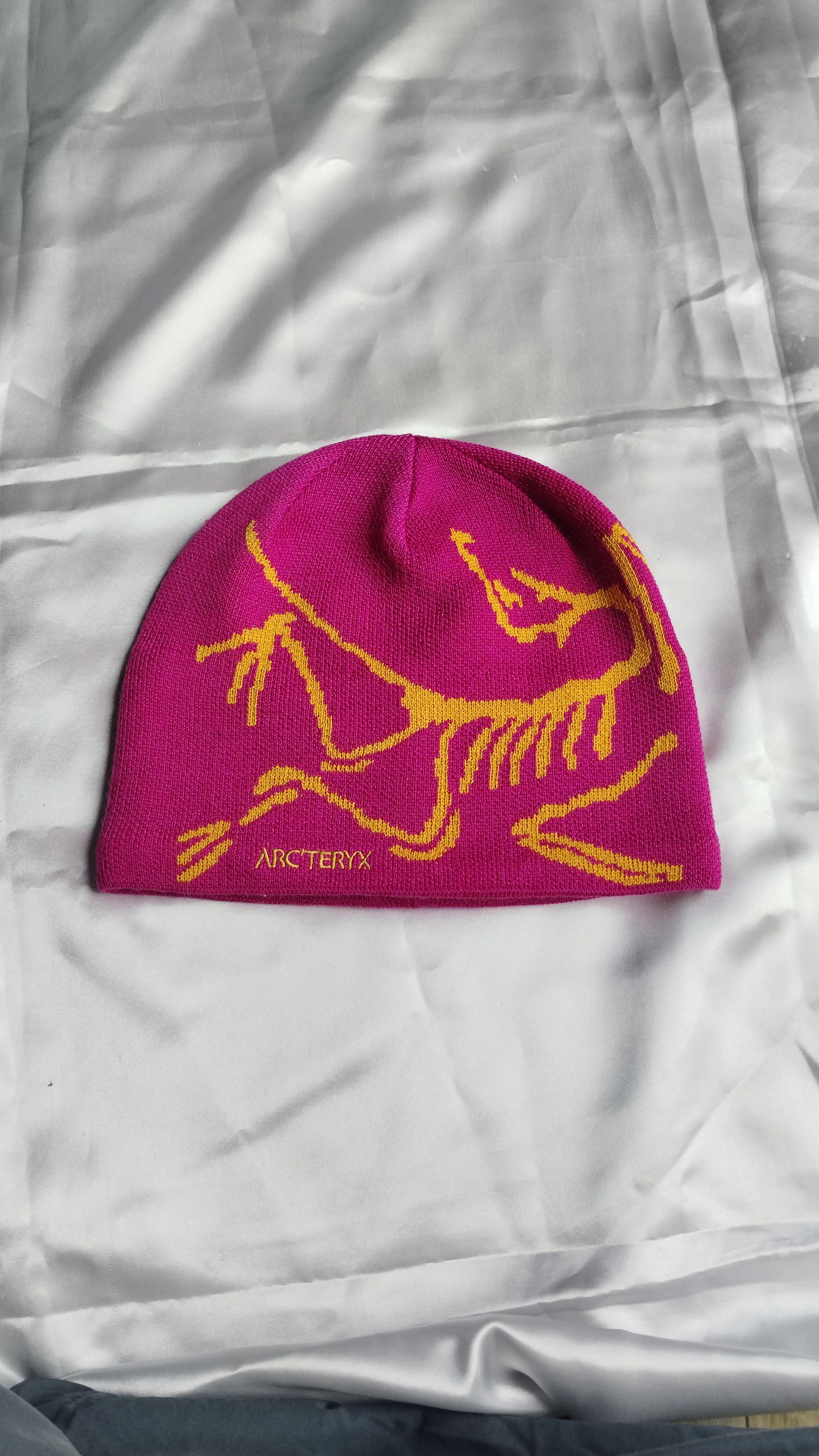 Arc'teryx Rare color 🔥 Arc'teryx bird head toque beanie