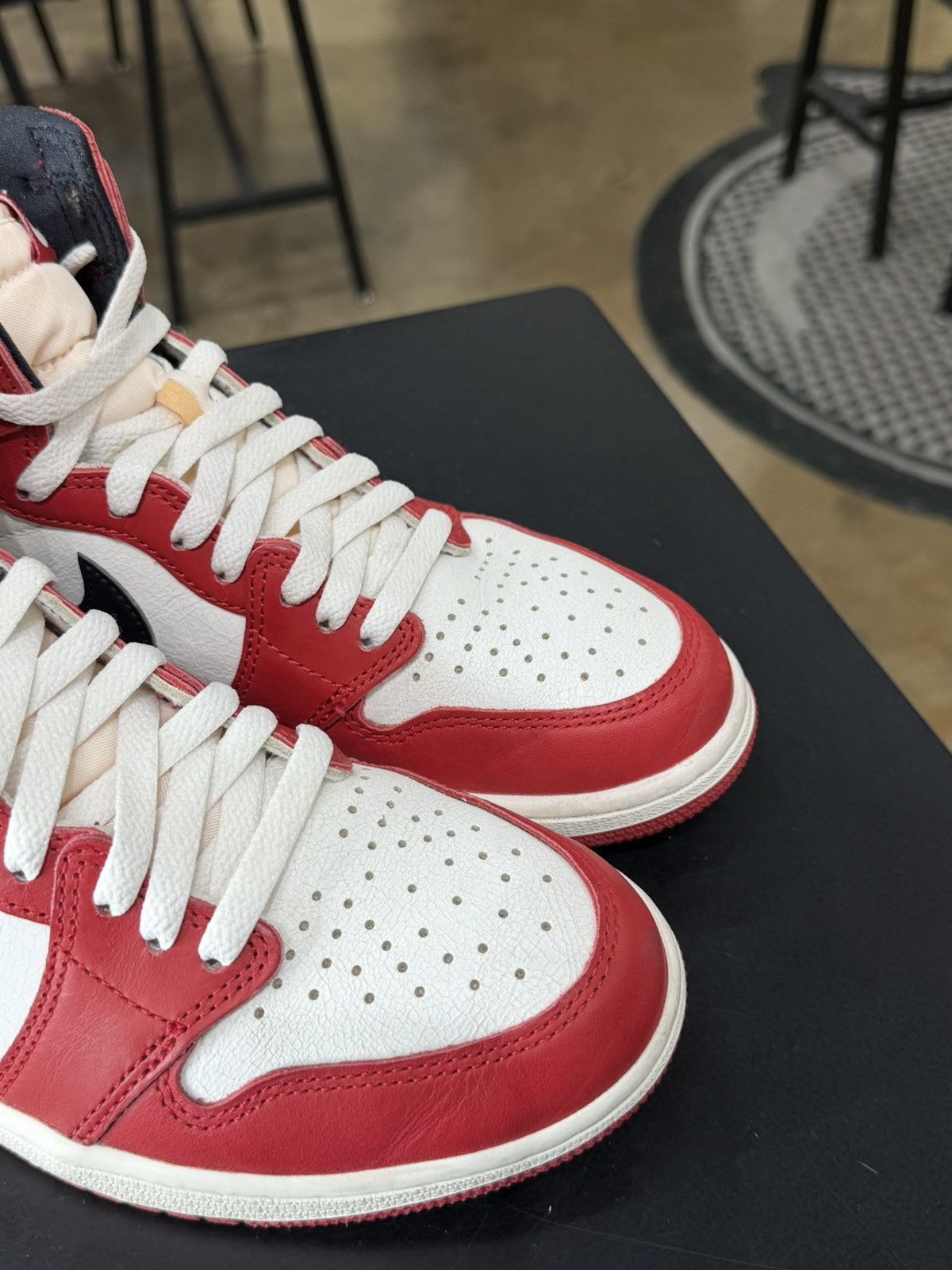 Jordan Brand Air Jordan 1 Chicago Lost & Found Size 8.5 (2022) Size US 8.5 / EU 41-42 - 8 Thumbnail