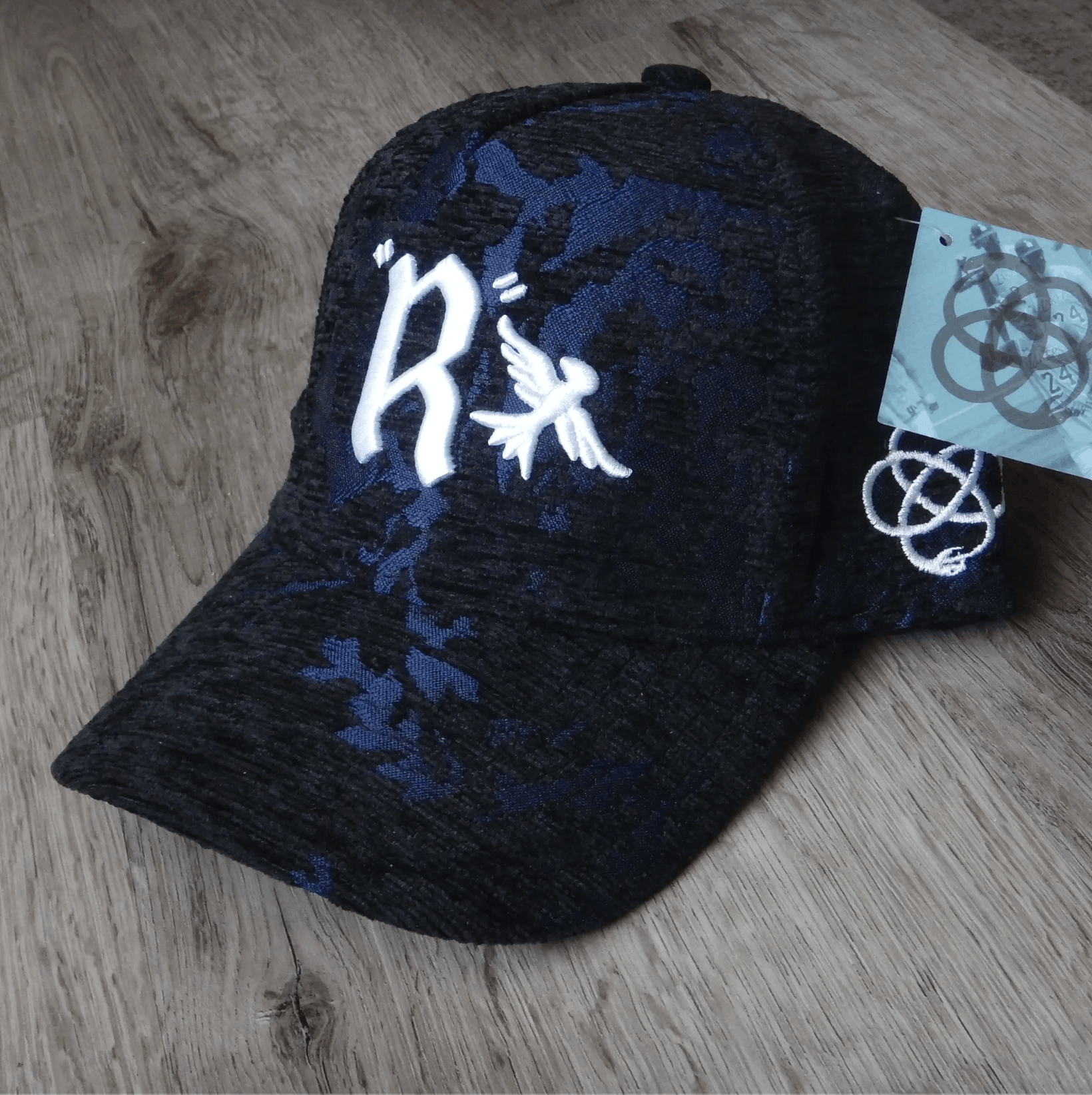 Other Reference Co Ltd. Brand "Luxe" Black/Blue Woven Hat Size ONE SIZE - 1 Thumbnail