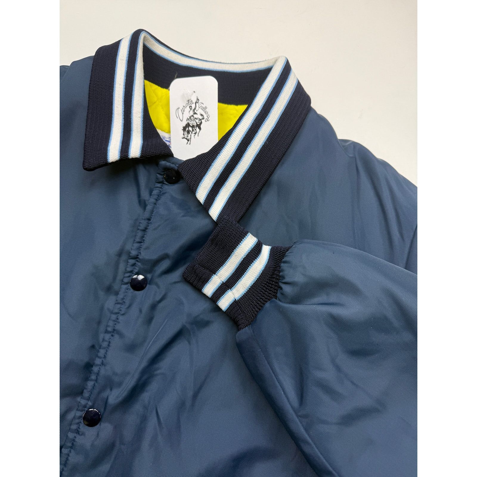 Vintage Vintage 80s/90s Avon Sportswear Bomber Jacket Size L Size US L / EU 52-54 / 3 - 6 Thumbnail