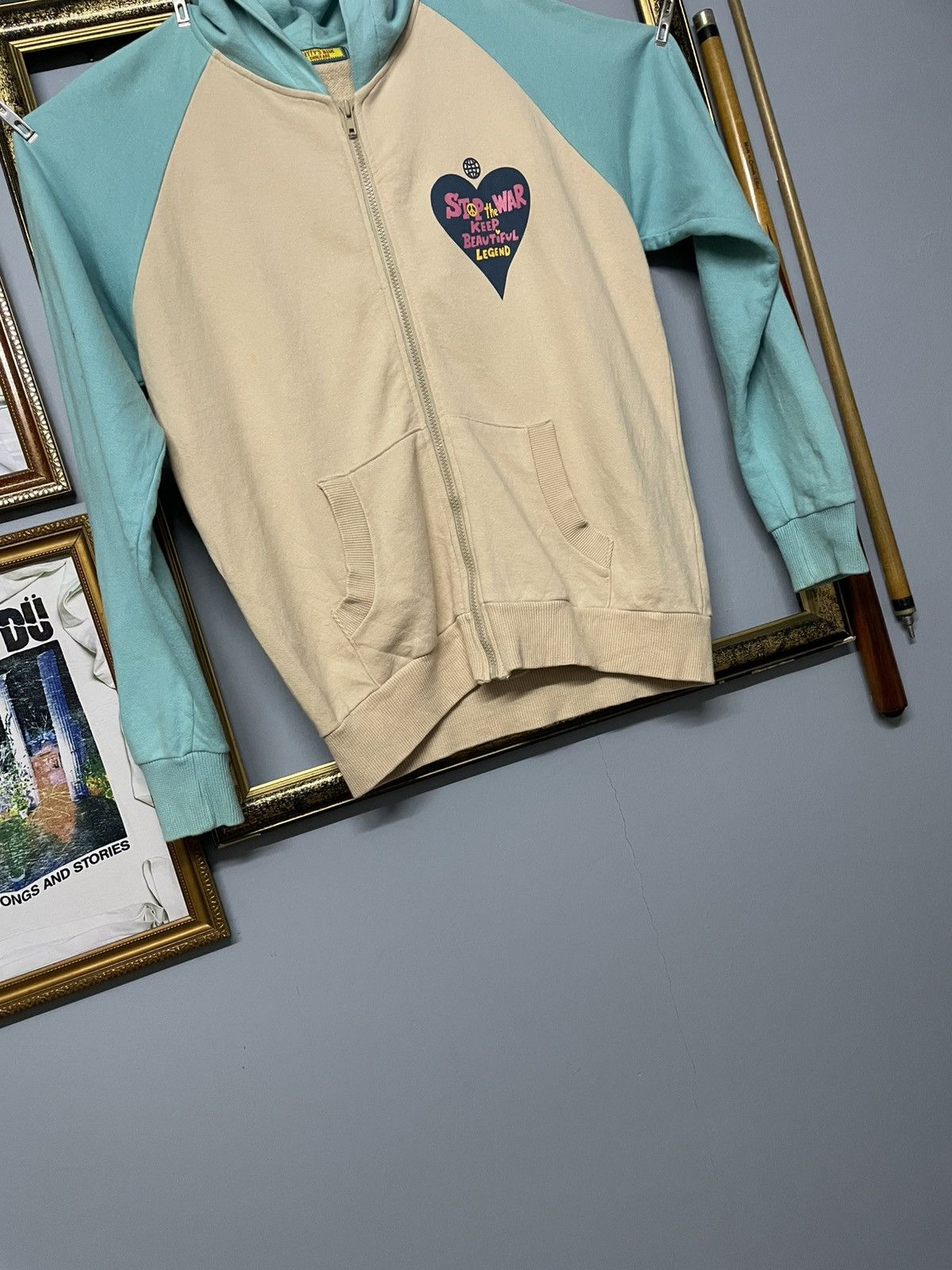Japanese Brand Vintage 90s Japan Bettys Blue Shinji Abe Stop The War Hoodie Size US L / EU 52-54 / 3 - 9 Thumbnail