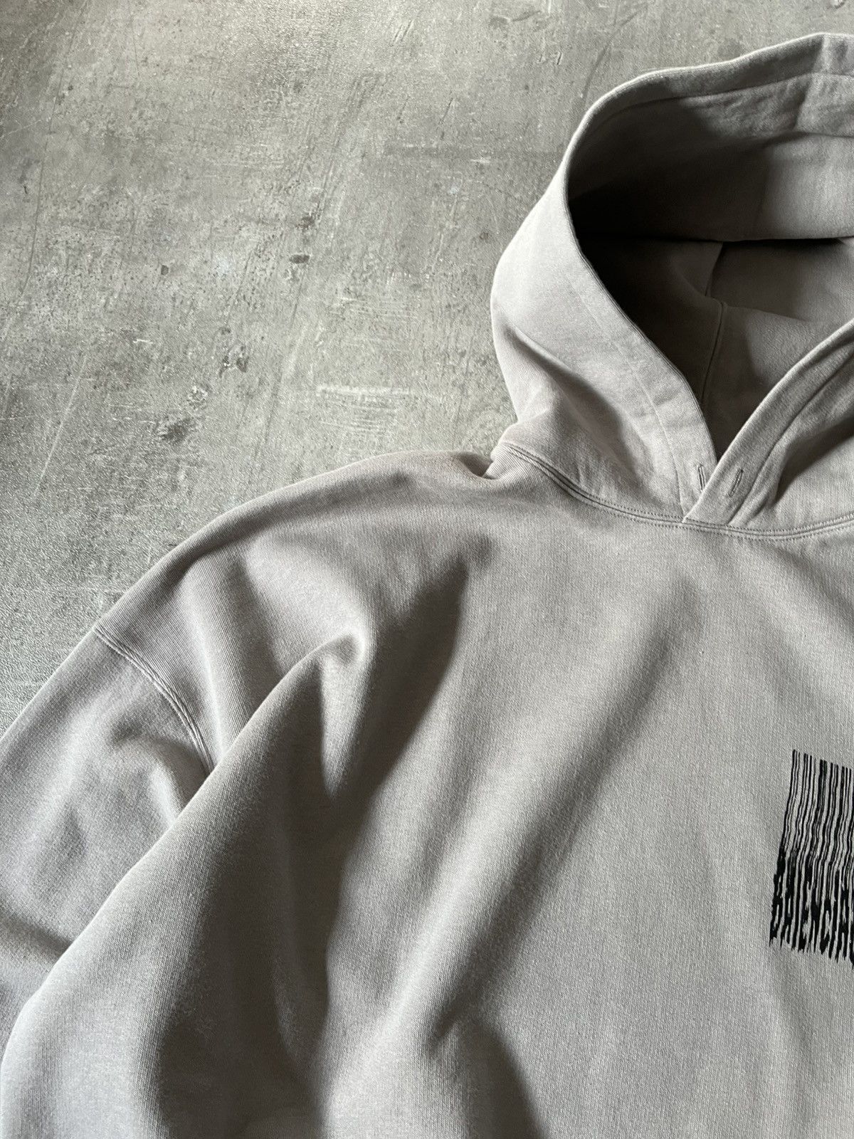 Balenciaga Balenciaga barcode print hoodie gray Size US S / EU 44-46 / 1 - 6 Thumbnail