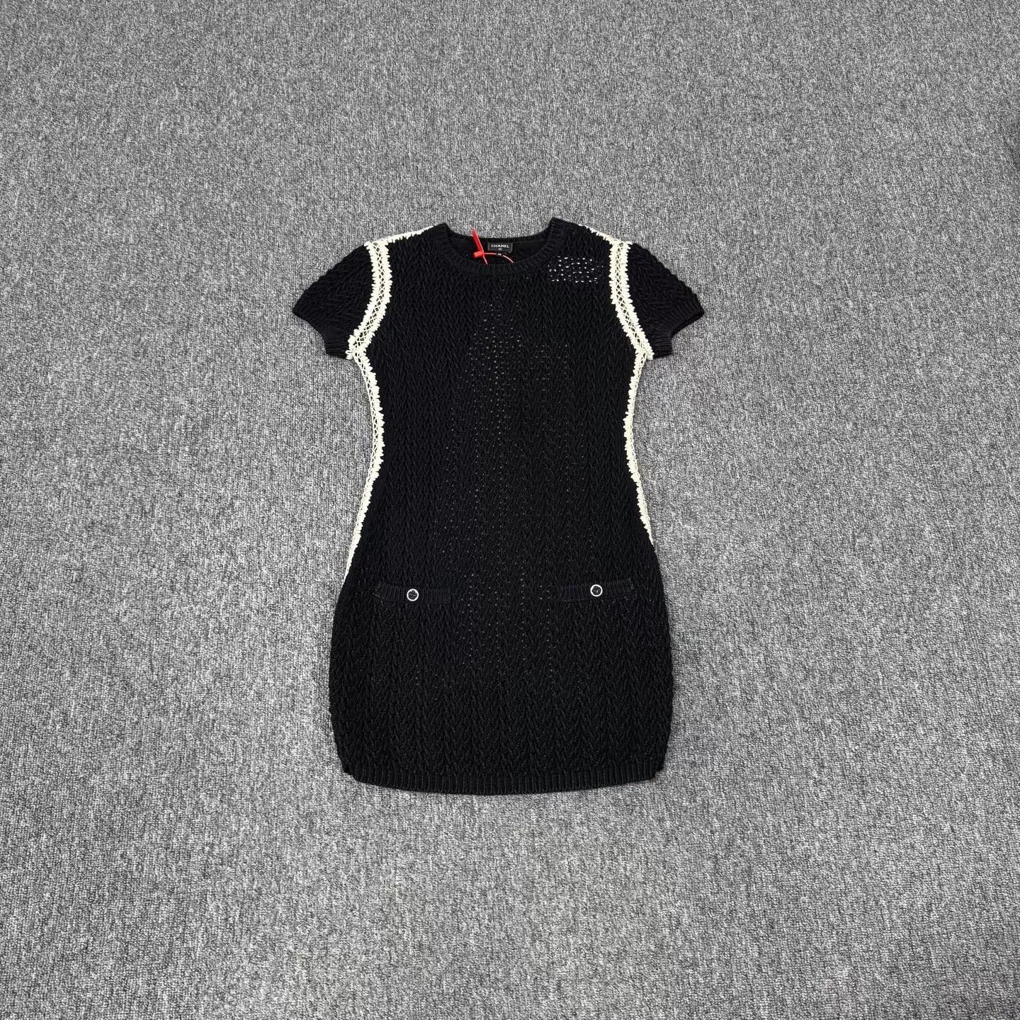 Chanel Chanel Black & White Colorblocked Cutout Knit Dress Women Size S / US 4 / IT 40 - 2 Thumbnail