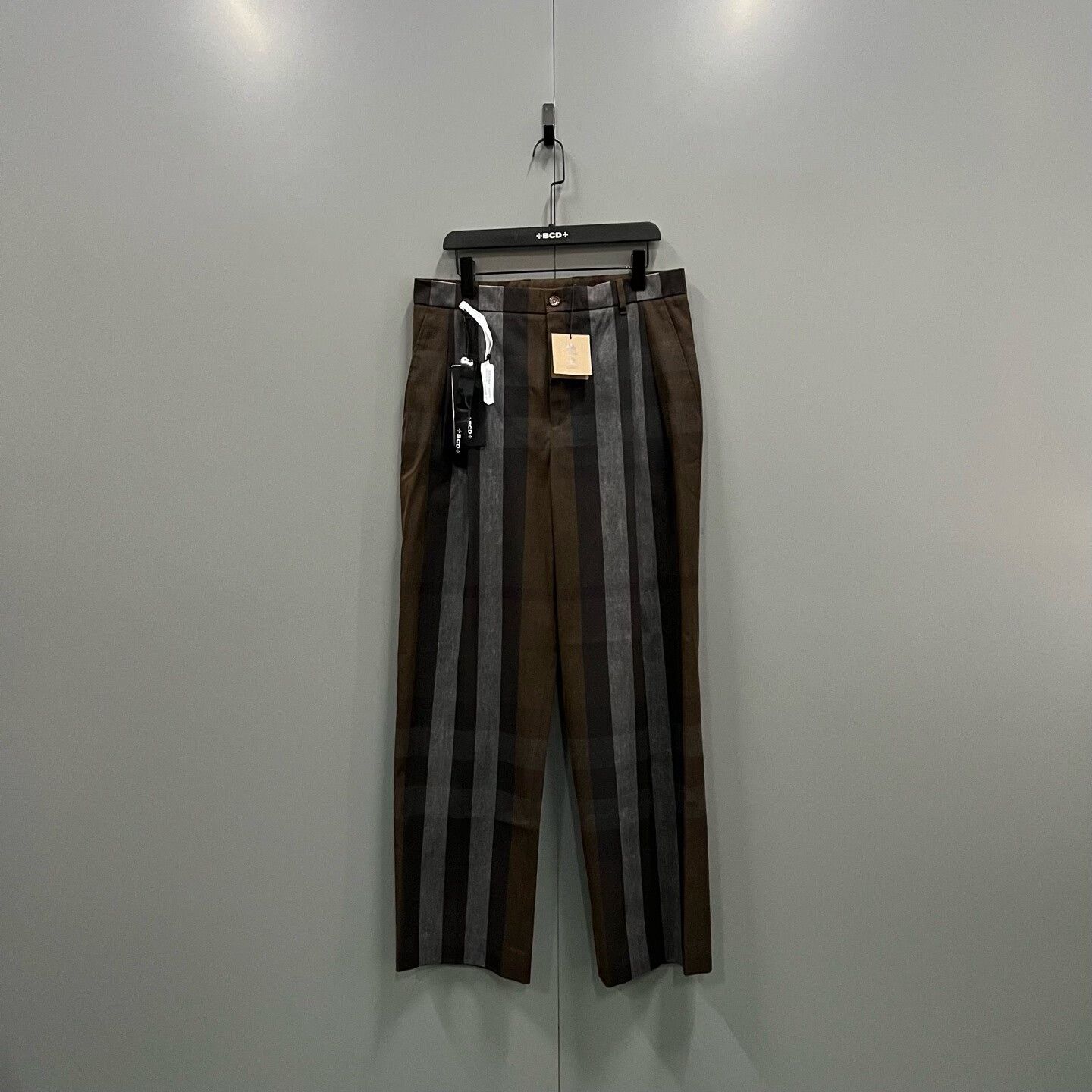 Burberry Burberry Printed Striped Casual Pants 34 Men Size US 34 / EU 50 - 1 Thumbnail