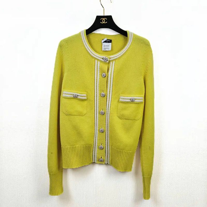 Chanel Chanel Yellow Cashmere Cardigan for Women 0089 Size S / US 4 / IT 40 - 1 Thumbnail