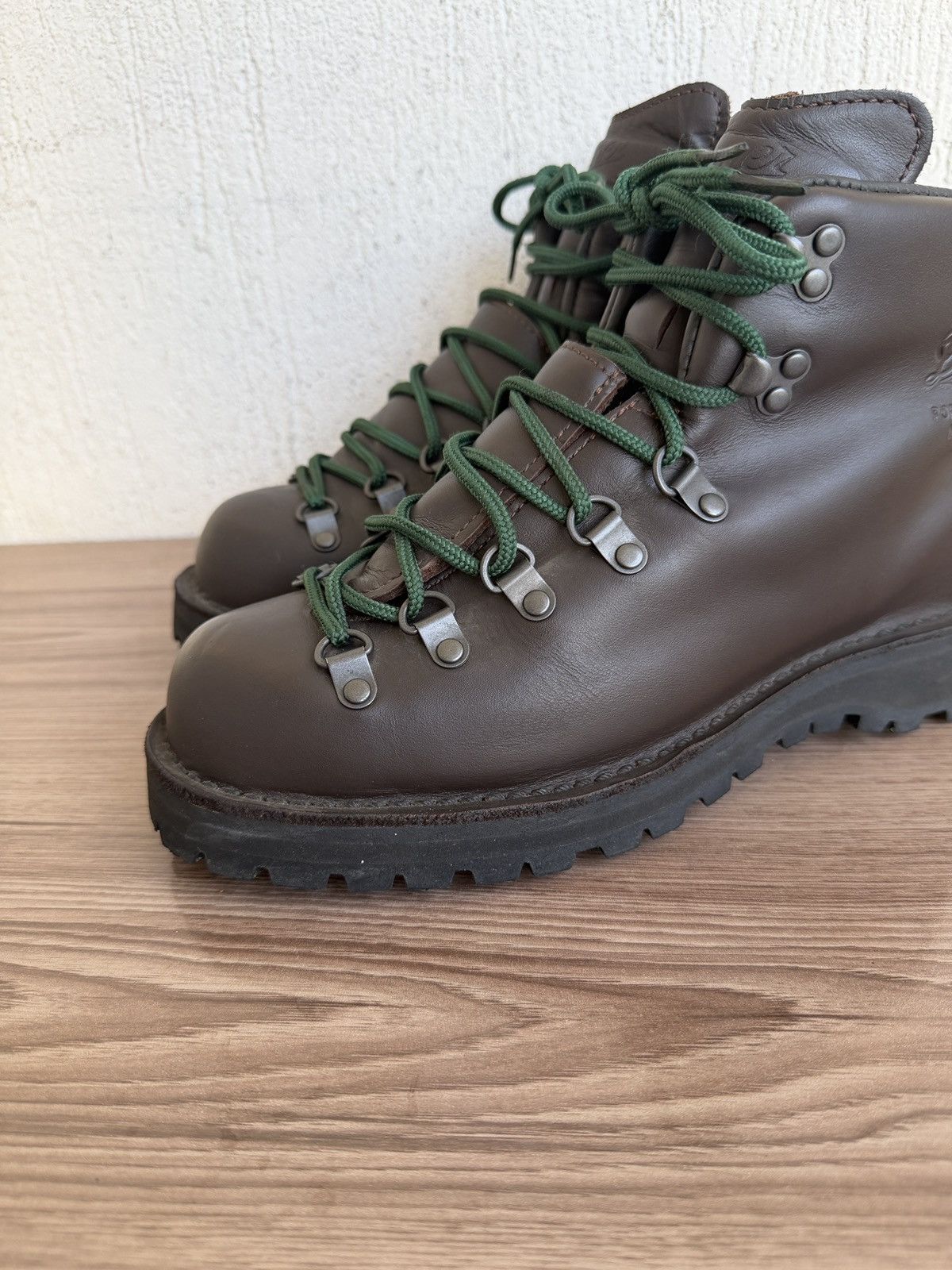 Danner Mountain light II 5 hiking boots Size US 9.5 / EU 42-43 - 2 Thumbnail