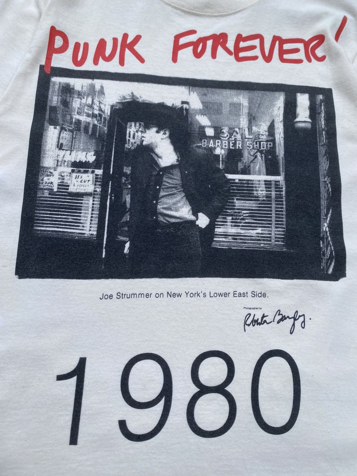 Band Tees Vintage Joe Strummer The Clash Punk Forever Photo T-shirt Size US S / EU 44-46 / 1 - 15 Thumbnail