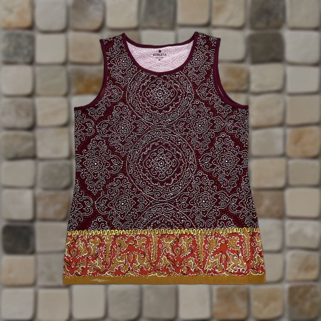 Athleta Athleta Tank Womens Medium Red Stretch Sleeveless Round Neck Mandala Print Size M / US 6-8 / IT 42-44 - 1 Thumbnail