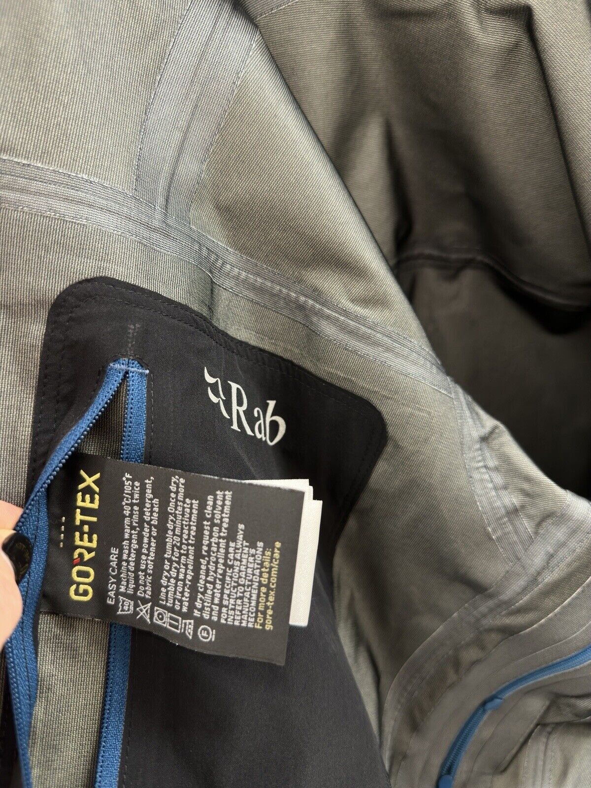 Rab RAB KANGRI GTX GORE TEX MENS JACKET HIKING OUTDOOR Size US M / EU 48-50 / 2 - 14 Thumbnail