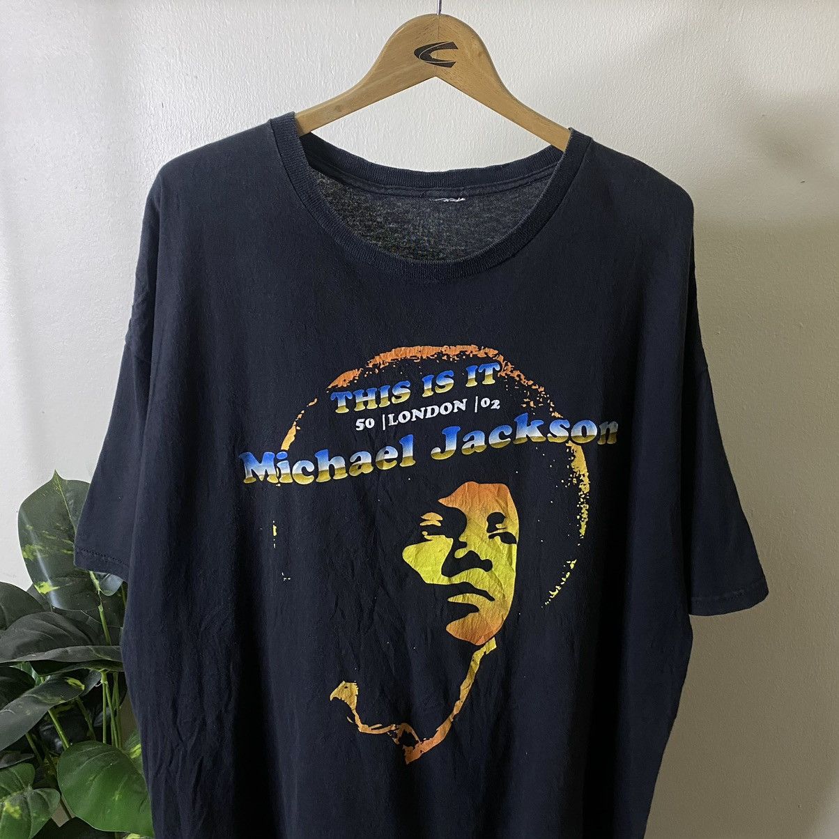 Michael Jackson Vintage 2002 Michael Jackson This Is It Tour Tee Size US XXL / EU 58 / 5 - 2 Thumbnail