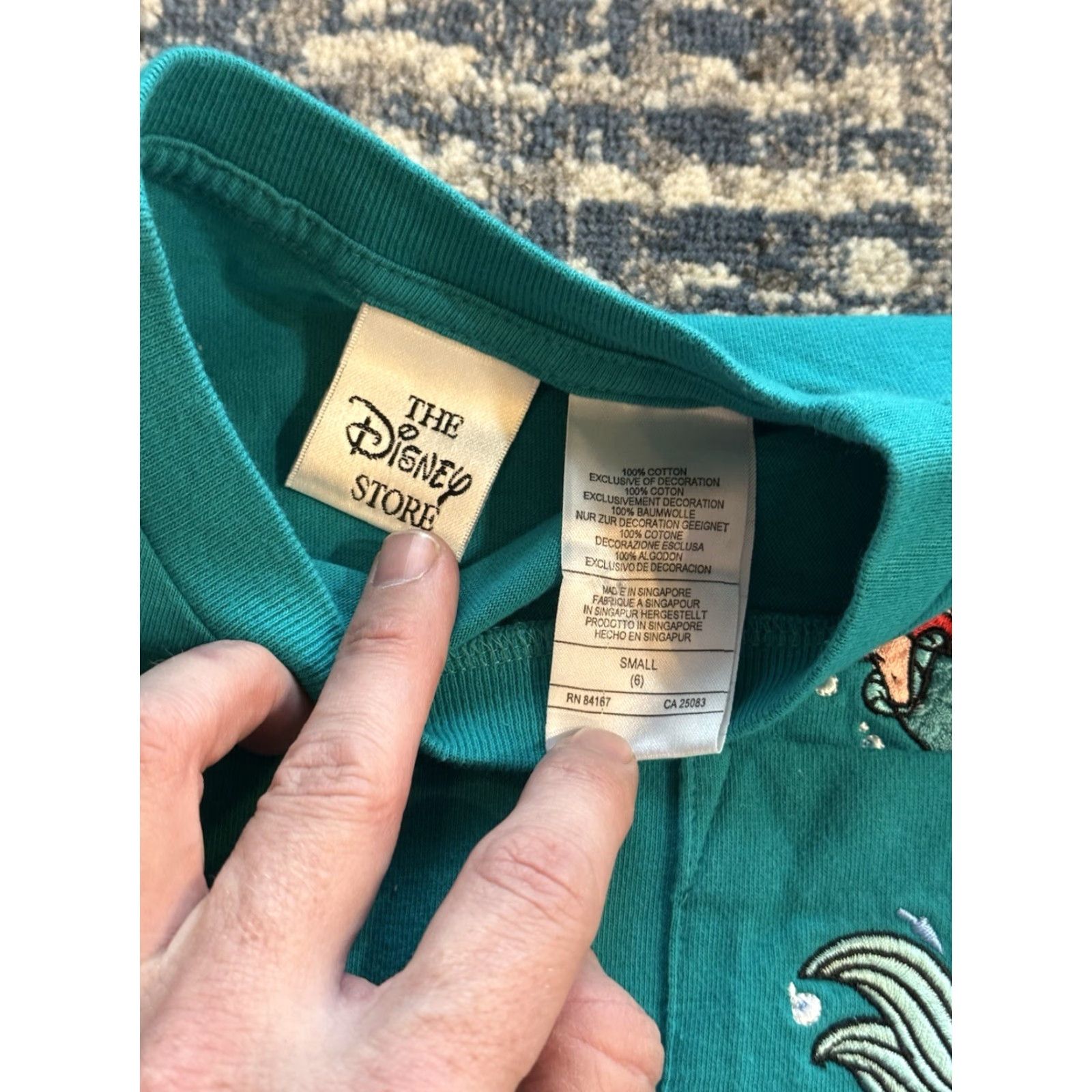 Disney VINTAGE Disney The Little Mermaid Pocket T Shirt Girls 6 Teal 90s Ariel Cotton Long Sleeve Shirts Size US S / EU 44-46 / 1 - 4 Thumbnail