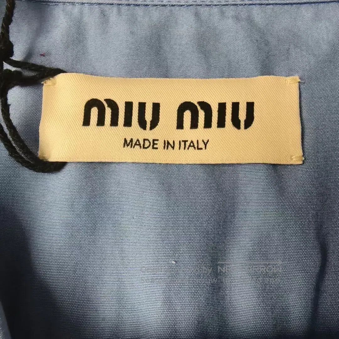 Miu Miu MIU MIU FW24 Logo Embroidered Casual Shirt. Size M / US 6-8 / IT 42-44 - 3 Thumbnail