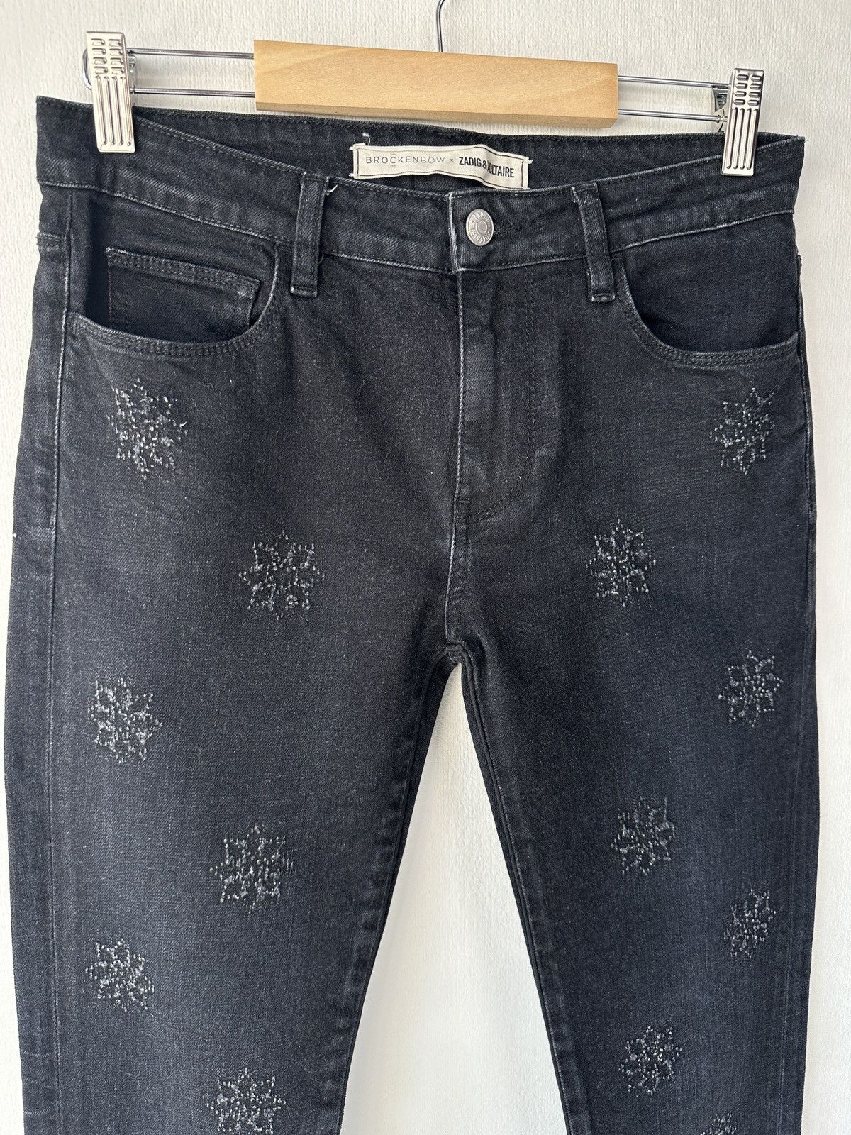 Zadig & Voltaire BROCKENBOW x ZADIG & VOLTAIRE Ritz Crystal Star Jeans Pants Size 26" / US 2 / IT 38 - 3 Thumbnail