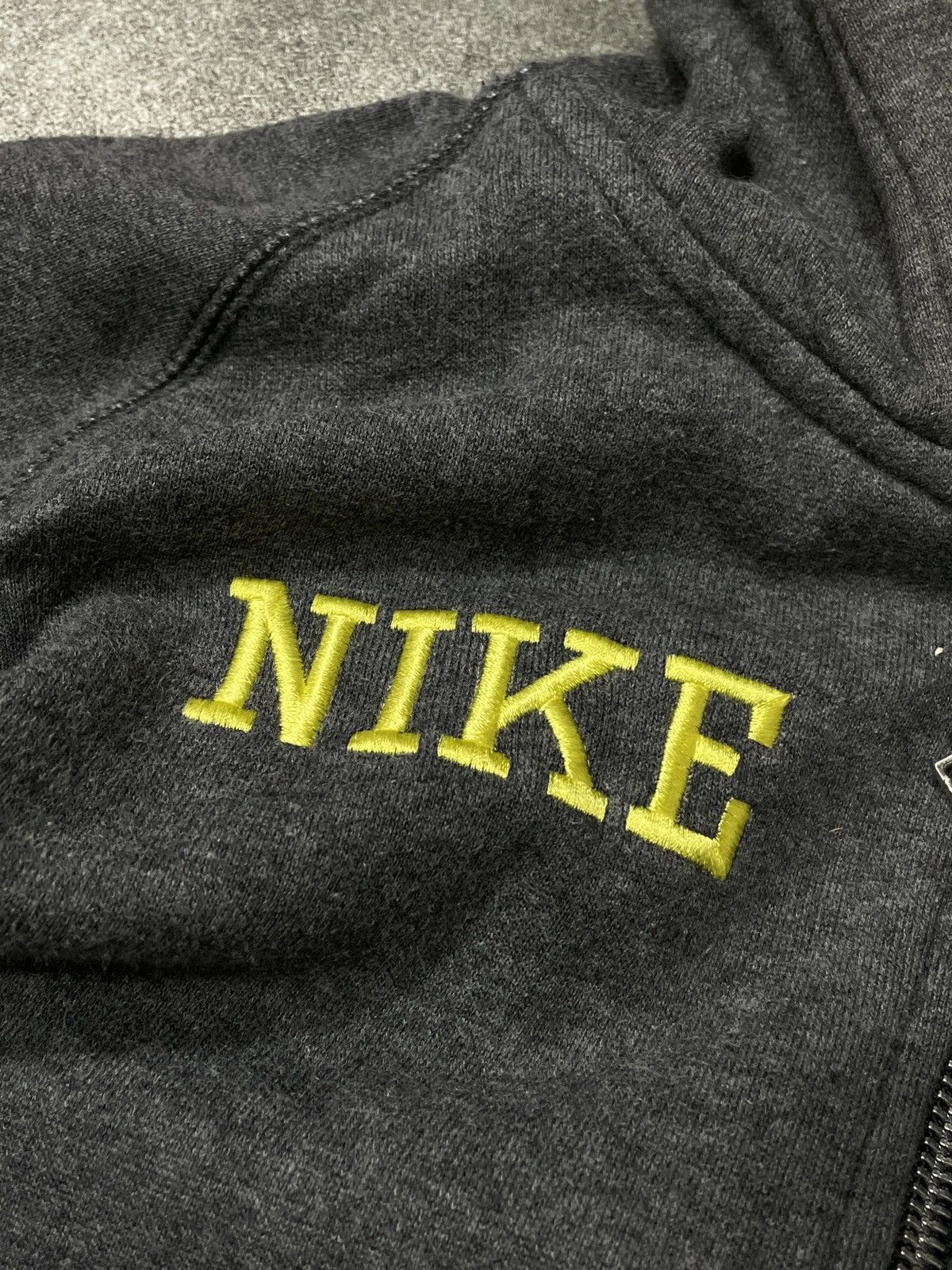 Nike 🔥Offers🔥Nike Vintage Y2K Hoodie Zip Rare Boxy Fit Swoosh Size S / US 4 / IT 40 - 9 Thumbnail