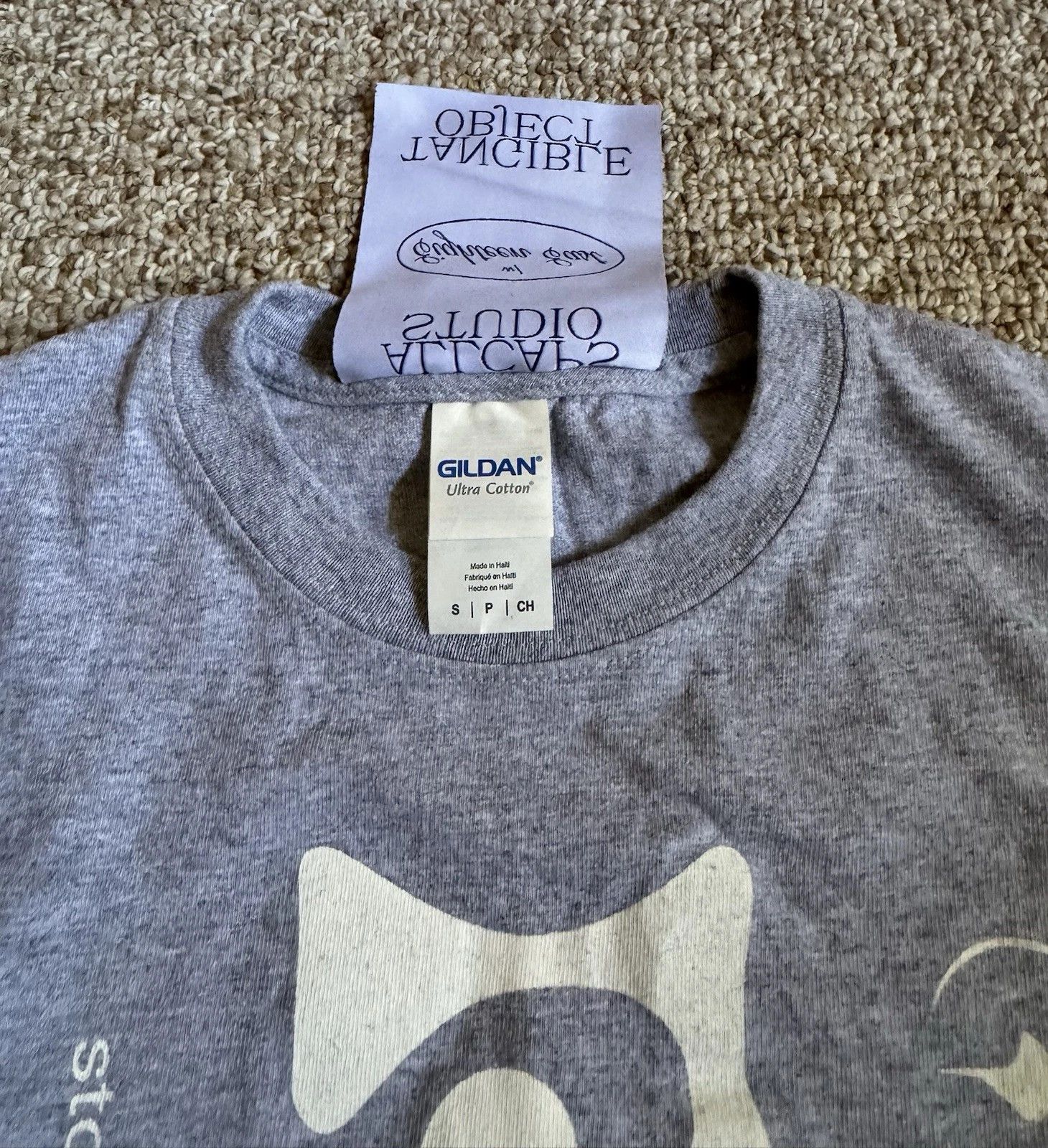 18 East × ALL CAPS STUDIO “Tangible Object” Peace & Love Gray Shirt (Small) Size US S / EU 44-46 / 1 - 3 Thumbnail