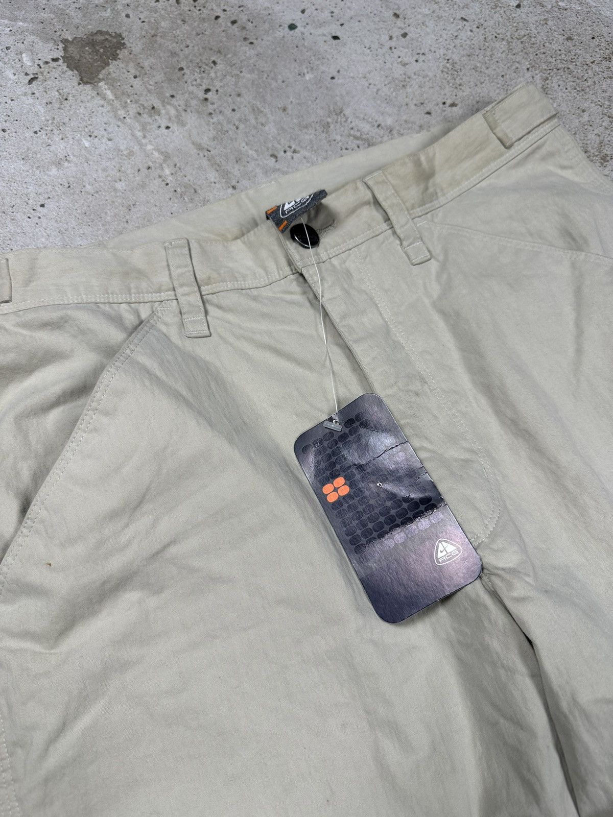 Nike ACG DS Vintage y2k Nike ACG Beige Double Knee Pants Outdoor Size US 30 / EU 46 - 8 Thumbnail