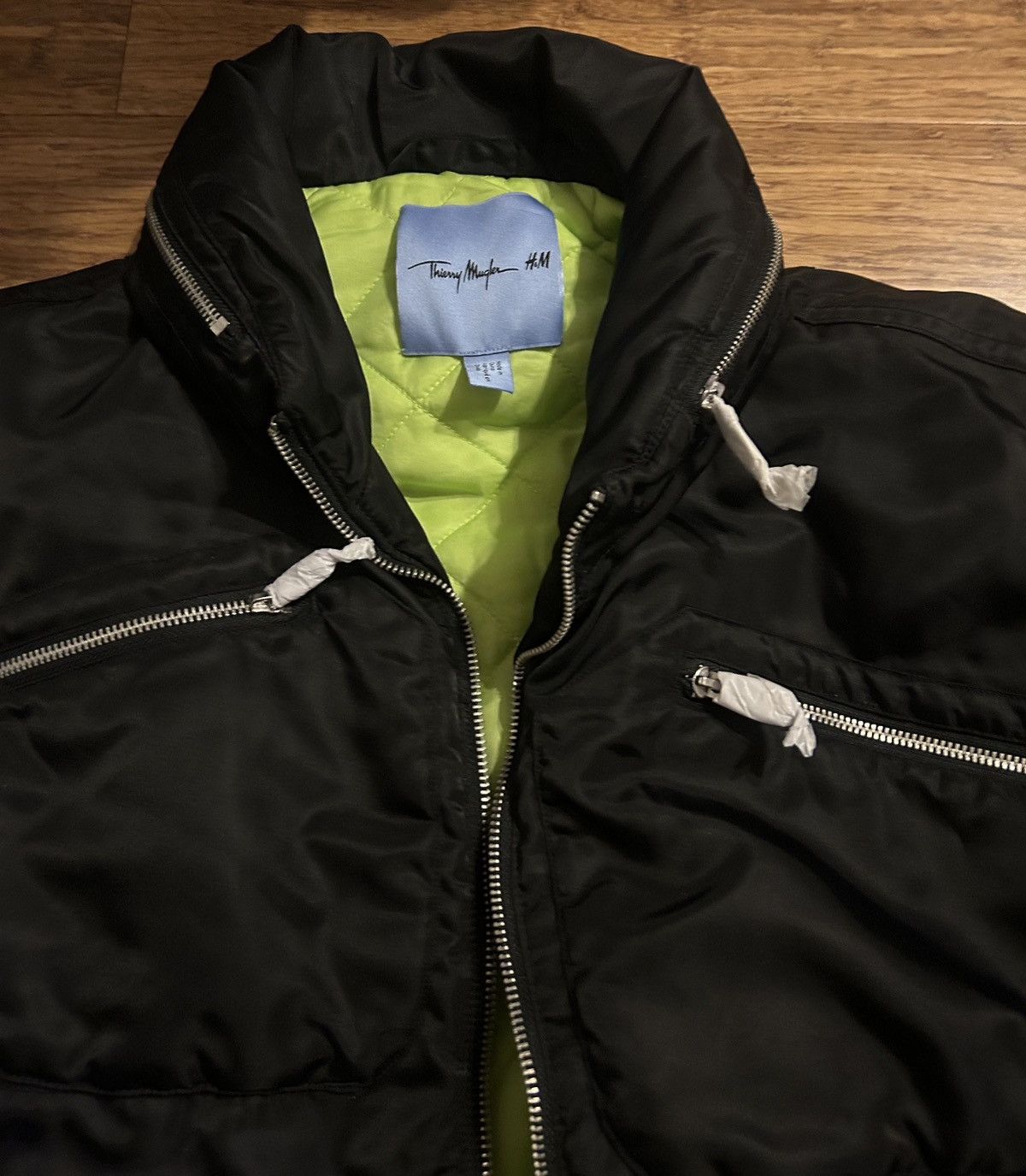 Thierry Mugler Mugler X H&M Nylon Bomber Jacket size L Size US L / EU 52-54 / 3 - 6 Thumbnail