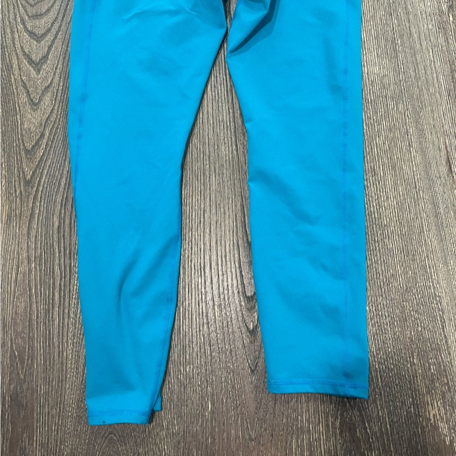 Fabletics Fabletics Powerhold Tights Leggings High Rise Pull-On Size M Size 28" / US 6 / IT 42 - 7 Thumbnail
