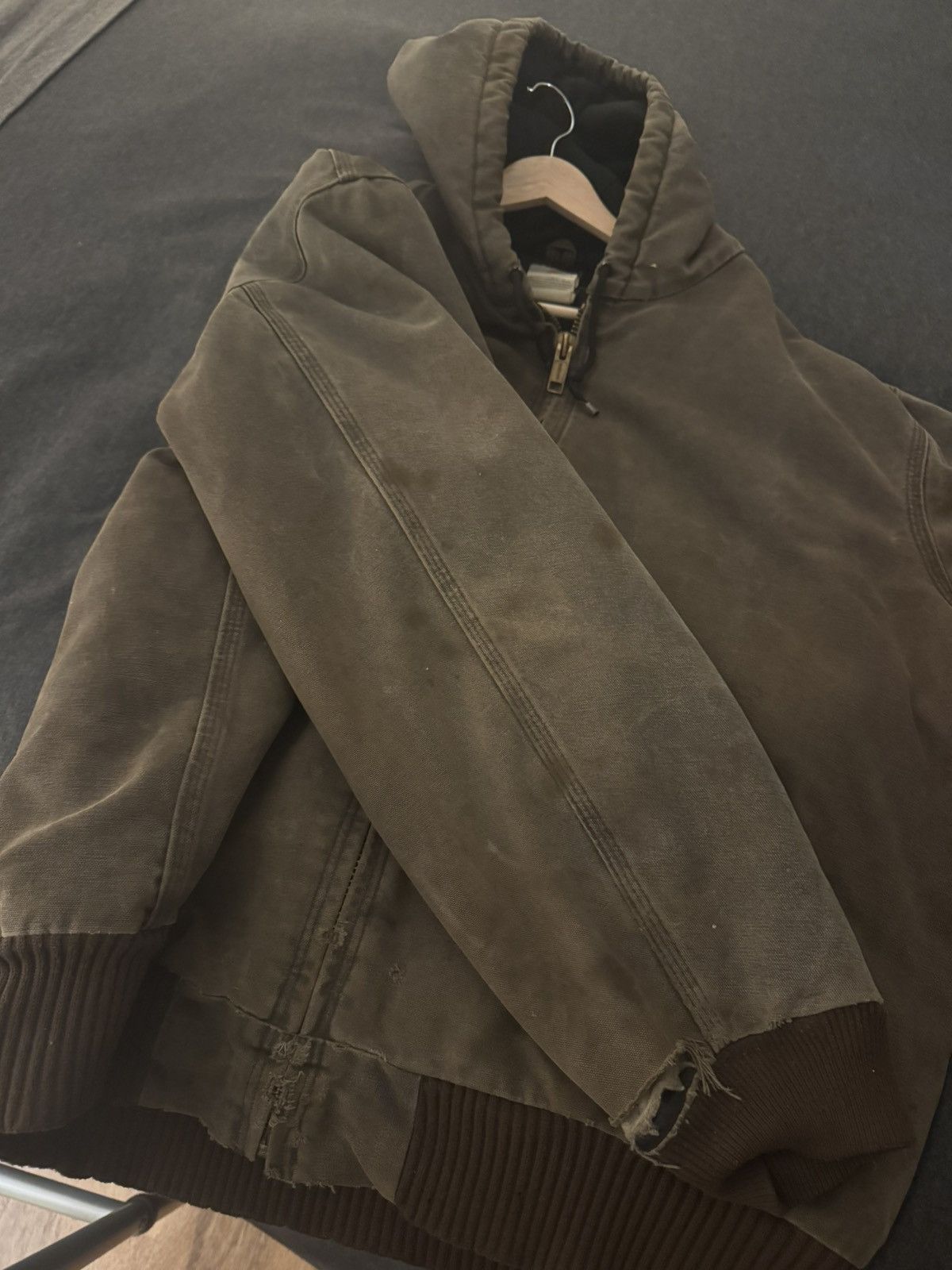 Carhartt Carhartt J130CHT Thrashed, Beat, Worked in Size US XL / EU 56 / 4 - 6 Thumbnail