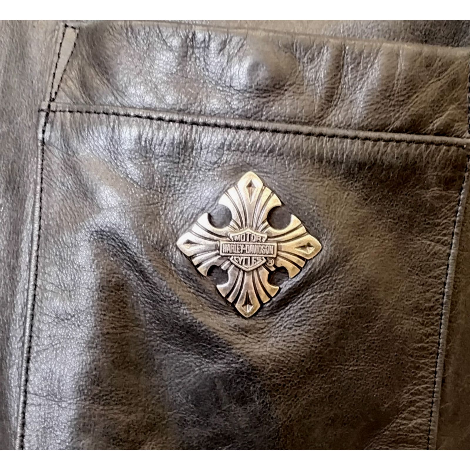 Harley Davidson Harley Davidson Leather Jacket Women's L Black Embossed Size L / US 10 / IT 46 - 5 Thumbnail