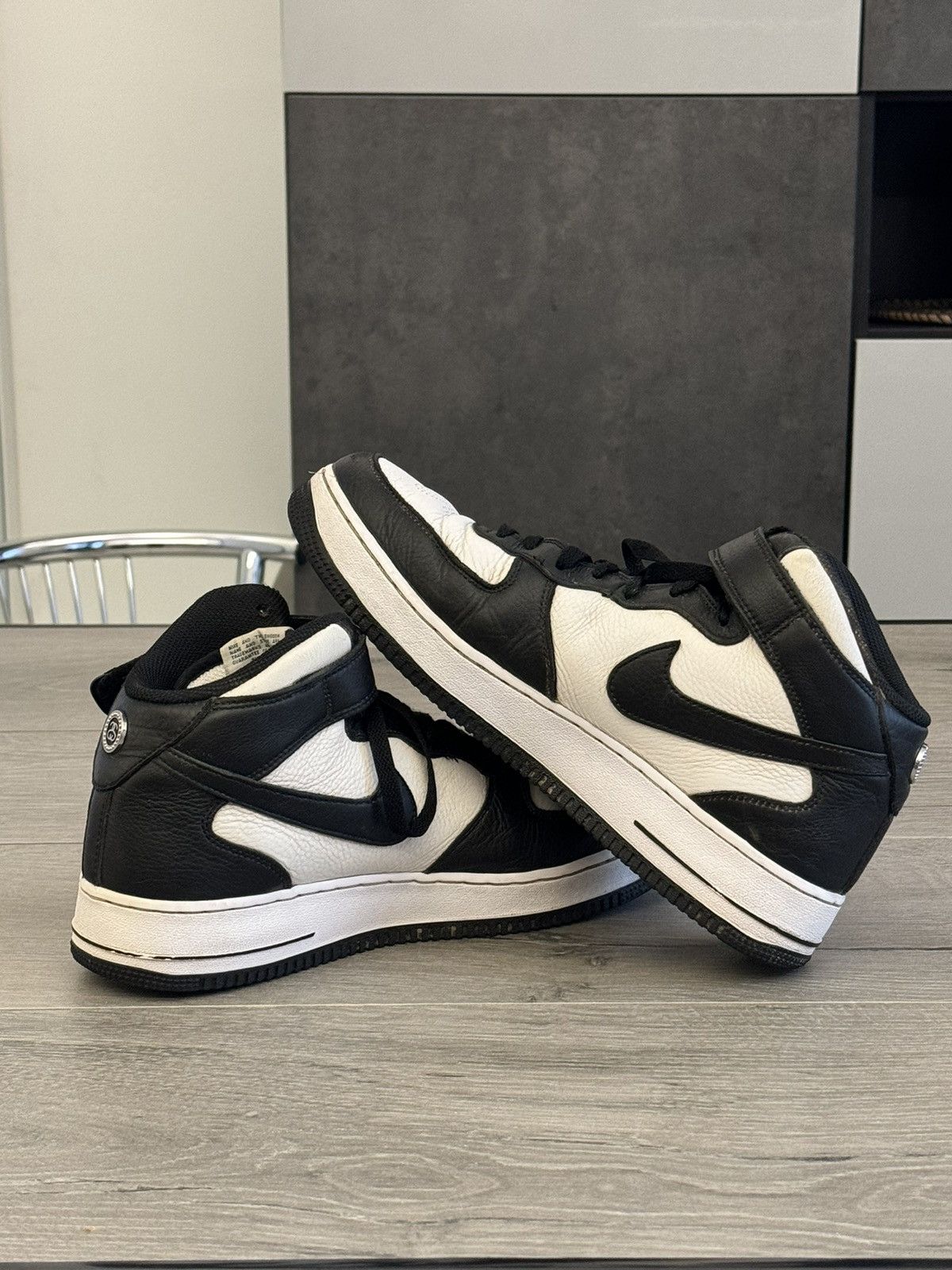 Nike × Stussy Air Force 1 Mid x Stüssy Size US 9.5 / EU 42-43 - 1 Thumbnail