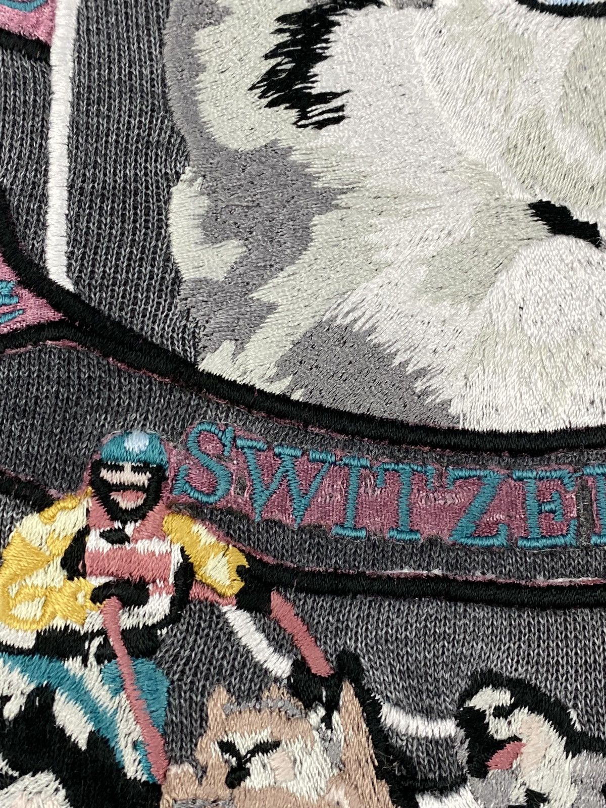 Vintage LASTDROP🔥80s Andermatt Swiss Husky Ski Sport Team Sweatshirt Size US M / EU 48-50 / 2 - 8 Thumbnail