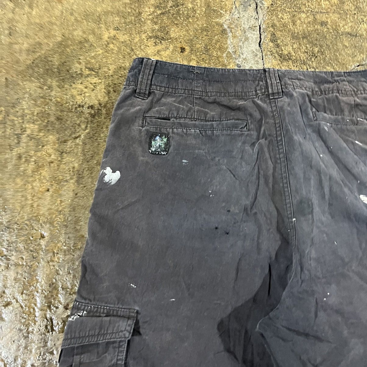 Japanese Brand × Vintage Crazy Paint Splatter Thrashed Workwear Skater Cargo Shorts Size US 32 / EU 48 - 6 Thumbnail