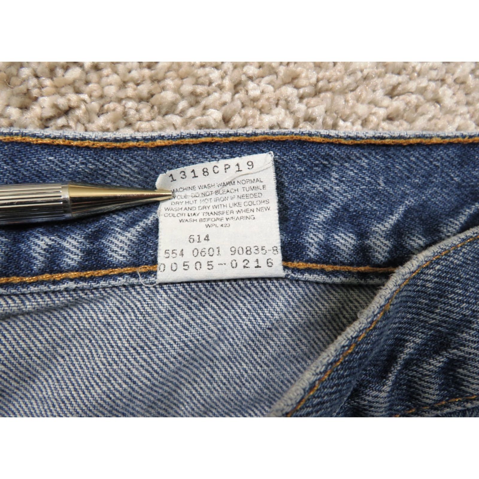 Levi's VTG Levi's 505 Jeans Denim Straight Leg 33x25.5 Men's Blue Reg Fit USA Vintage 2001 Size US 33 - 7 Thumbnail