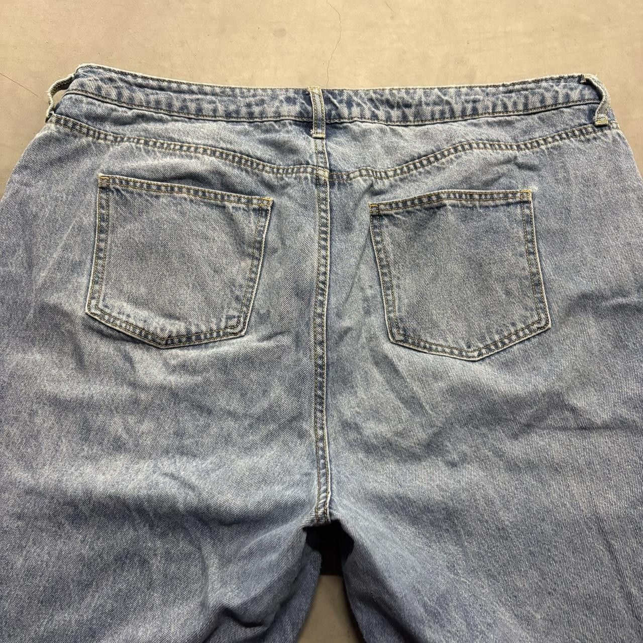 Vintage Crazy Vintage Y2K/2000s Baggy Wideleg Distressed Ripped Medium Blue Wash Denim Jeans! Size US 40 / EU 56 - 5 Thumbnail